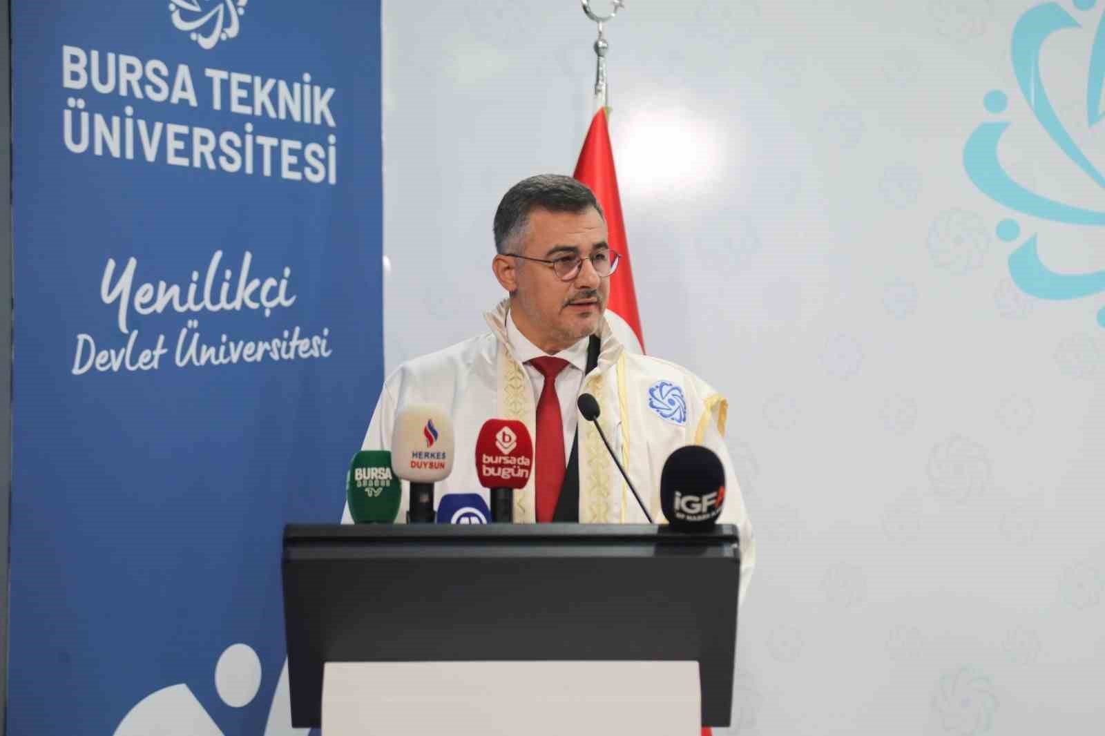 BTÜ’de yeni dönemin ilk dersi Savunma Sanayii Başkan Yardımcısı Prof. Dr. Karataş’tan
