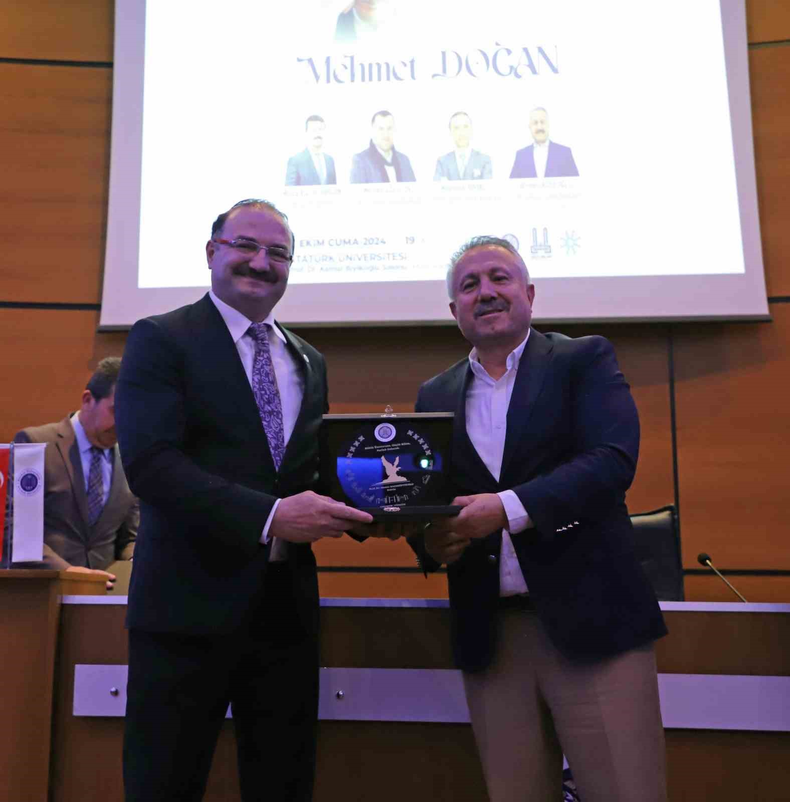 Atat&uuml;rk &Uuml;niversitesi&rsquo;nde TYB kurucusu Mehmet Doğan anıldı
