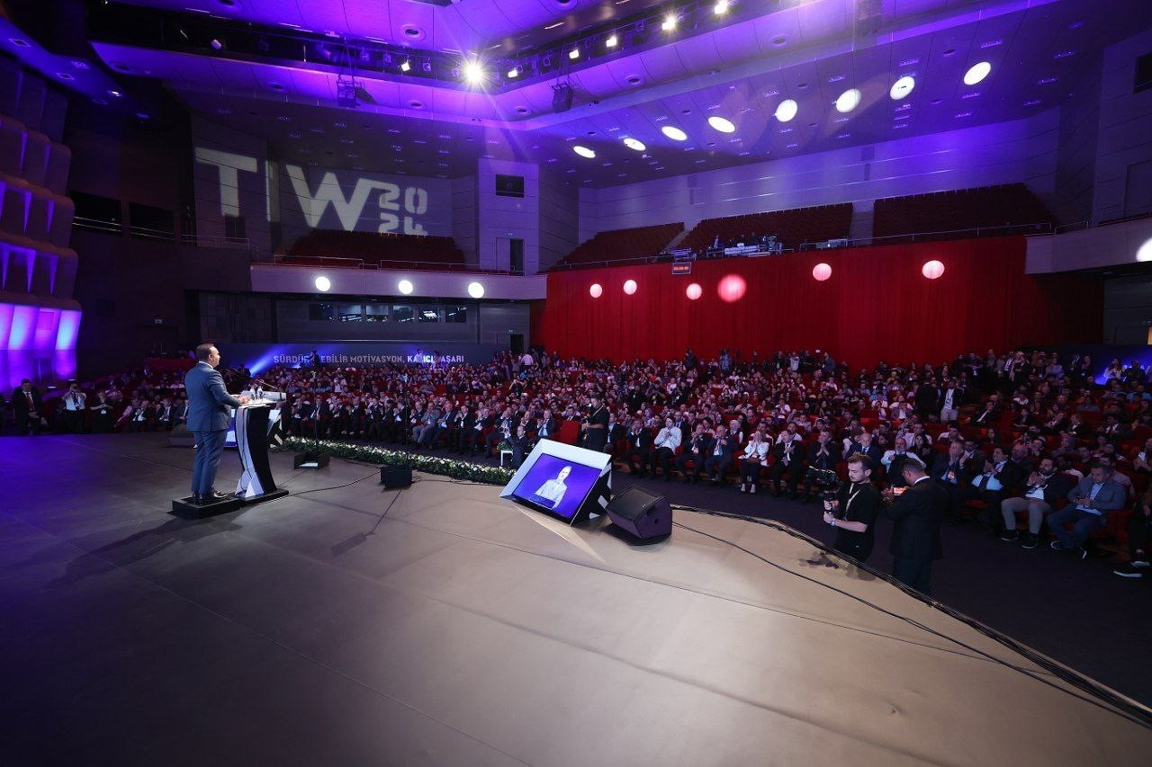 Sanayi ve Teknoloji Bakanı Kacır, T&uuml;rkiye&rsquo;nin Girişimcileri ve İnovaTim İnovasyon Yarışması&rsquo;nda konuştu
