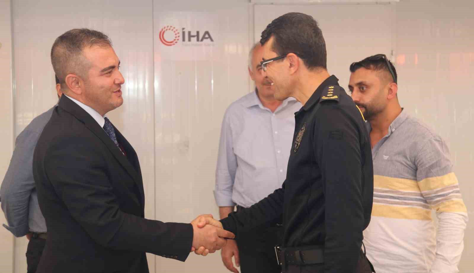 Emniyet M&uuml;d&uuml;r&uuml; Karakuş&rsquo;tan İHA&rsquo;ya ziyaret
