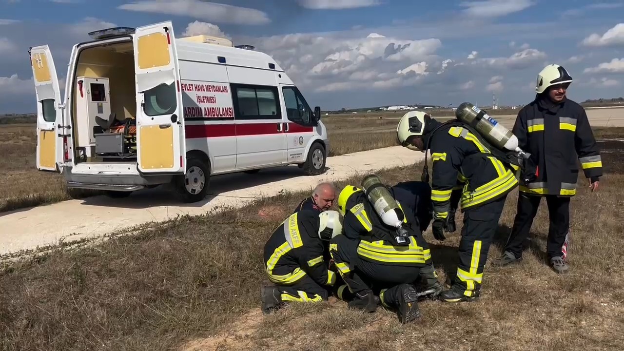 Havalimanında ’Kaza Kırım ve Yangınla Mücadele Tatbikatı’
