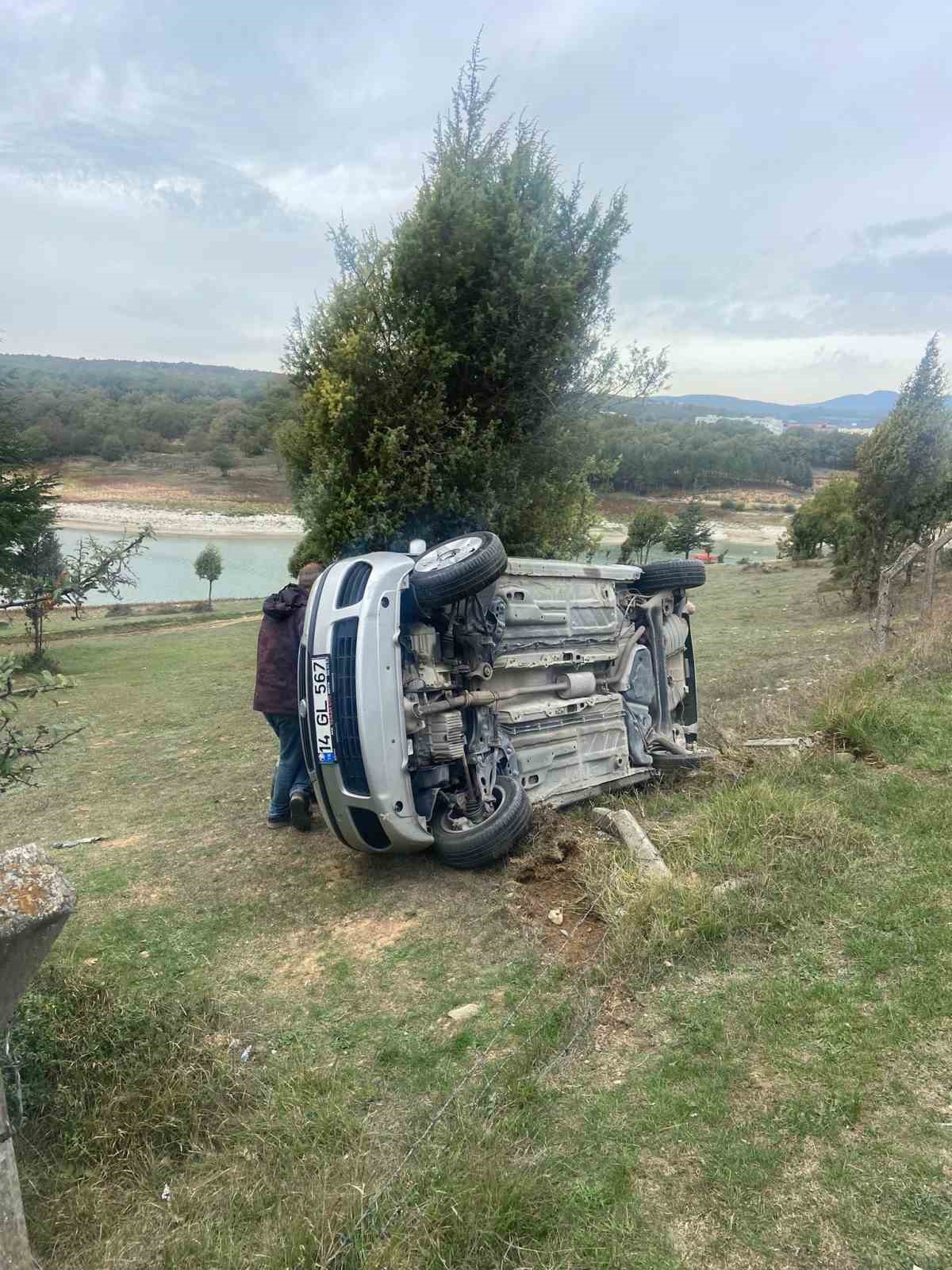 Gölköy’de kontrolden çıkan otomobil devrildi: 2 yaralı
