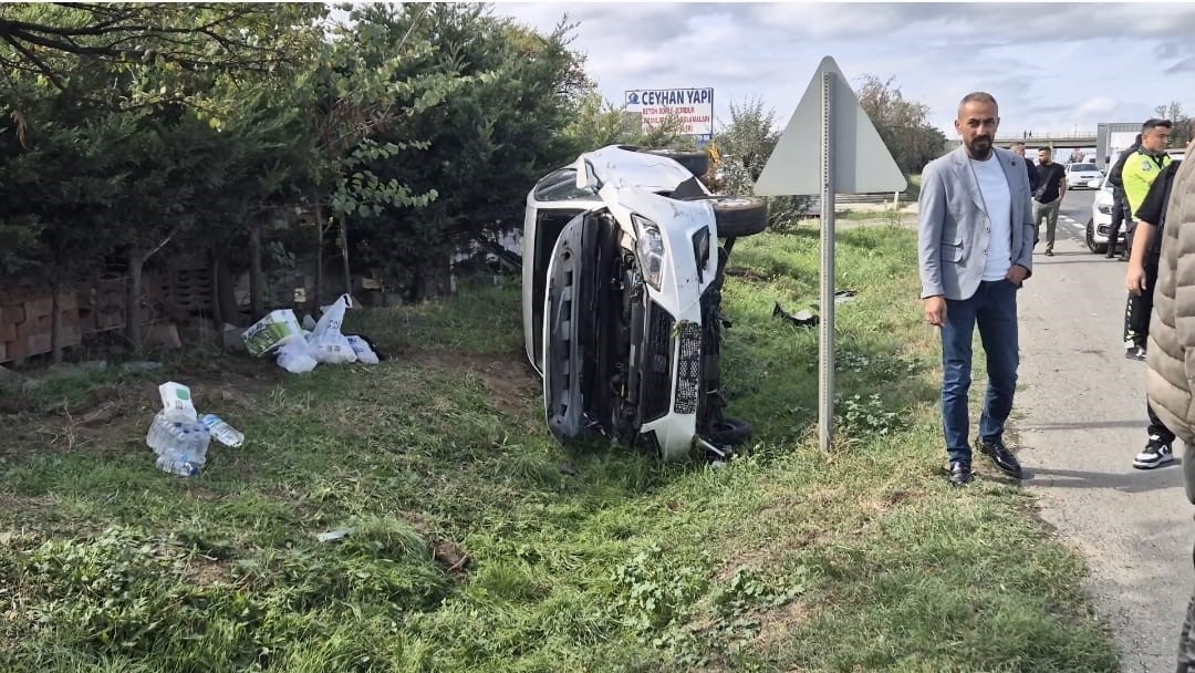 Silivri’de kaza yapan iki otomobil takla attı
