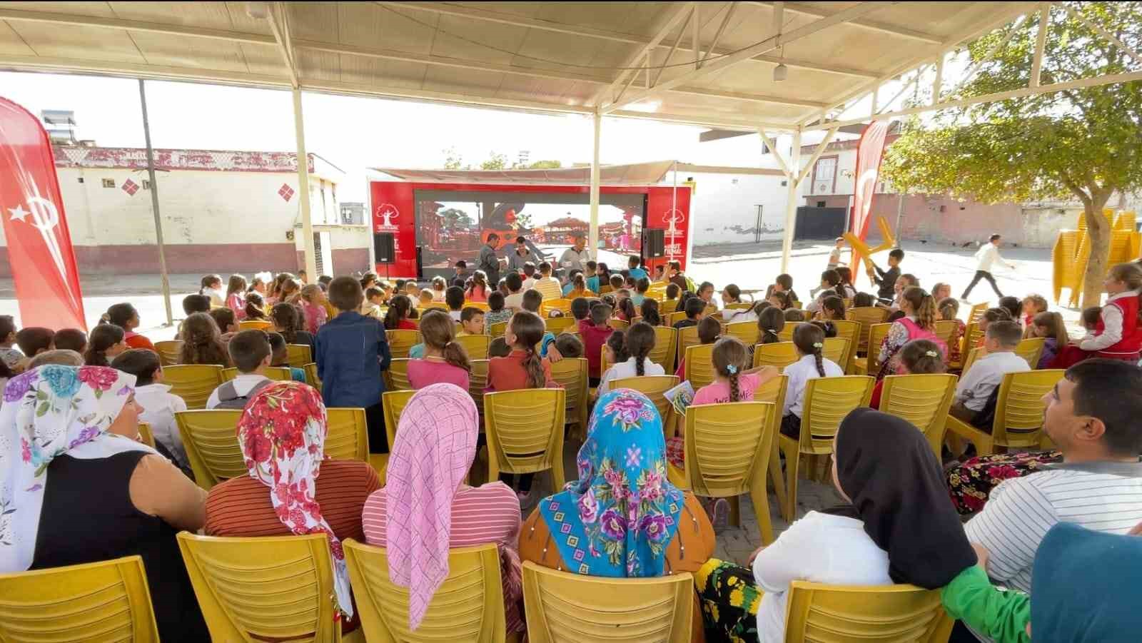 Başkan Yılmaz, çocukları bir kez daha mutlu etti