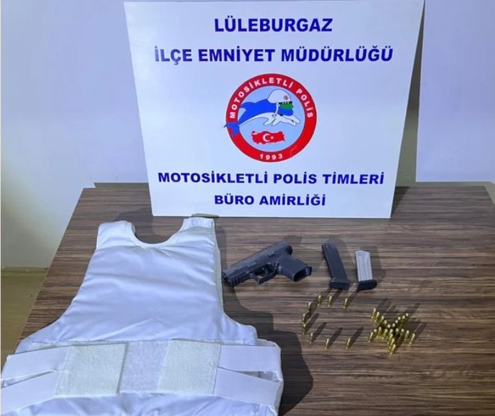 Lüleburgaz’da silah ve uyuşturucu ele geçirildi