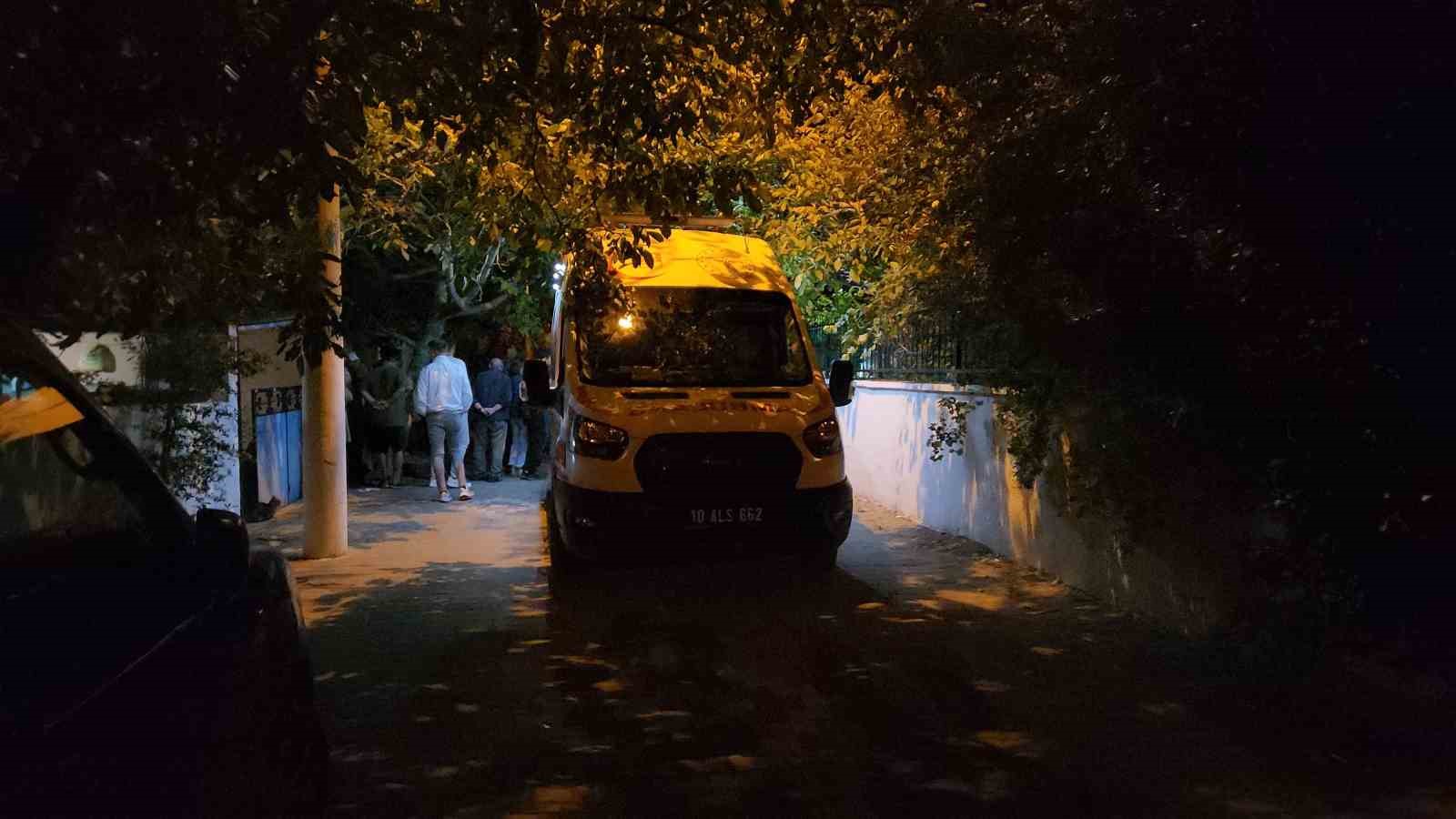 Balıkesir&rsquo;de damat dehşeti: 2 &ouml;l&uuml;, 2 yaralı 