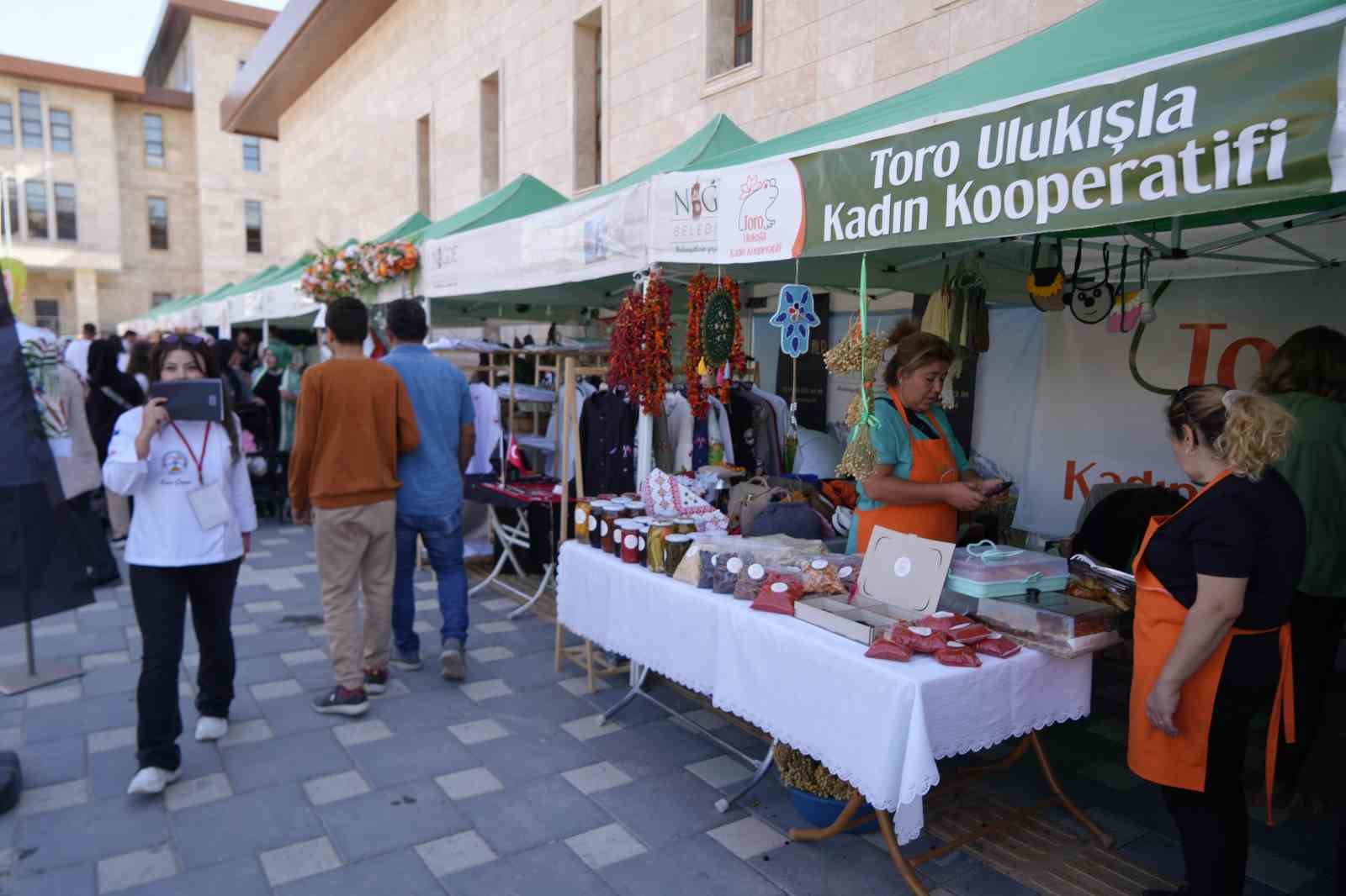 Üreten kadınlar Niğde 4. Gastronomi Festivali’nde buluştu
