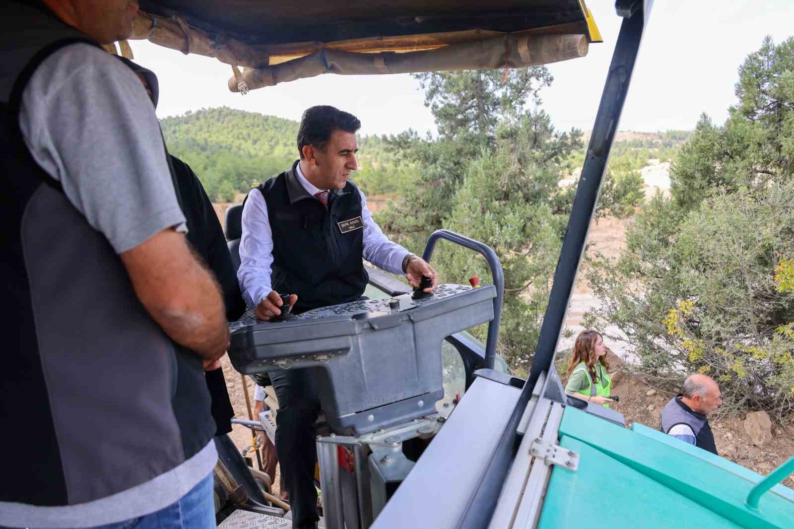Ara tatilden sonra &ouml;ğrenciler yeni okuluna kavuşacak
