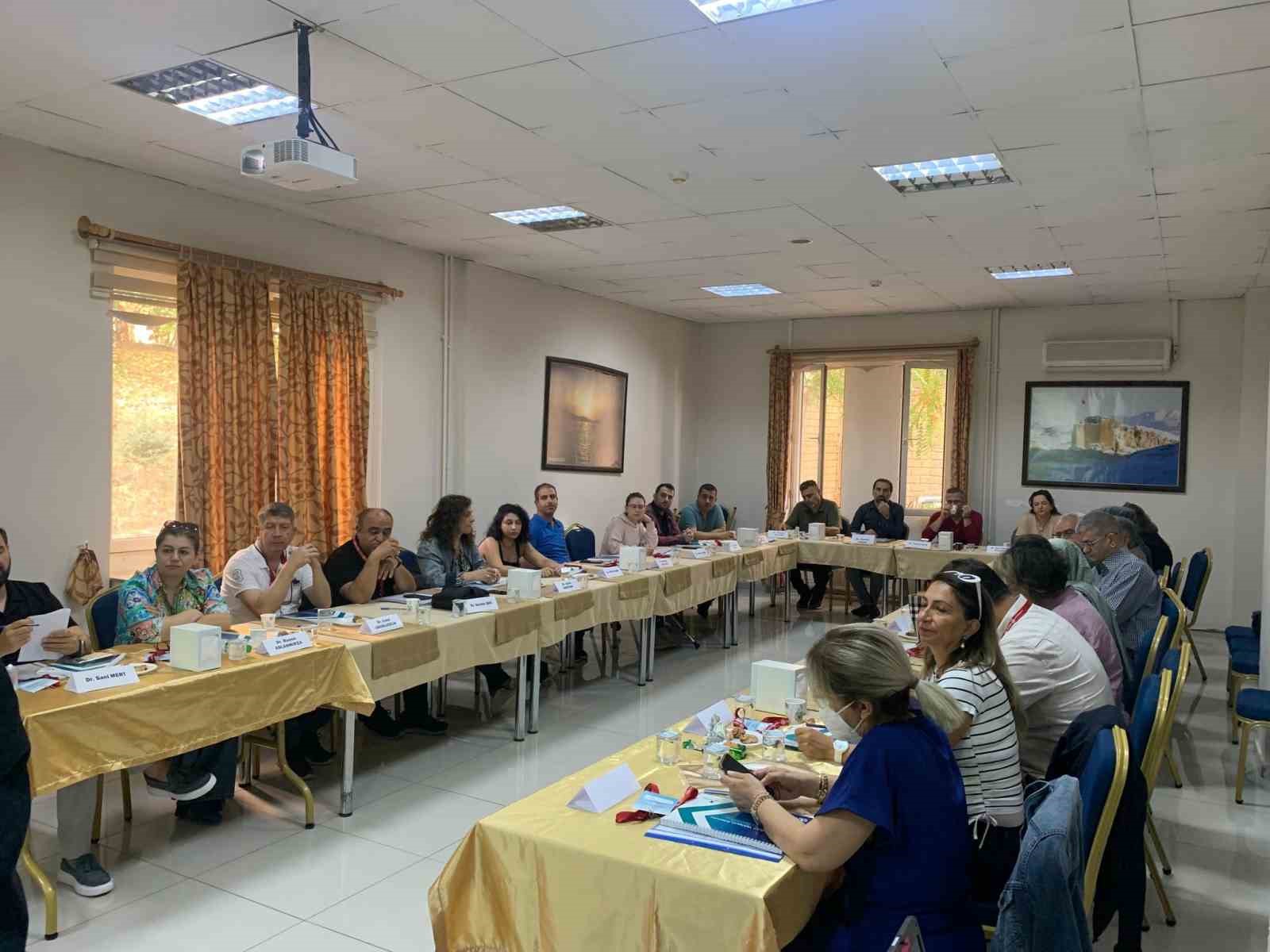 Elazığ’da aile hekimlerine  eğitim