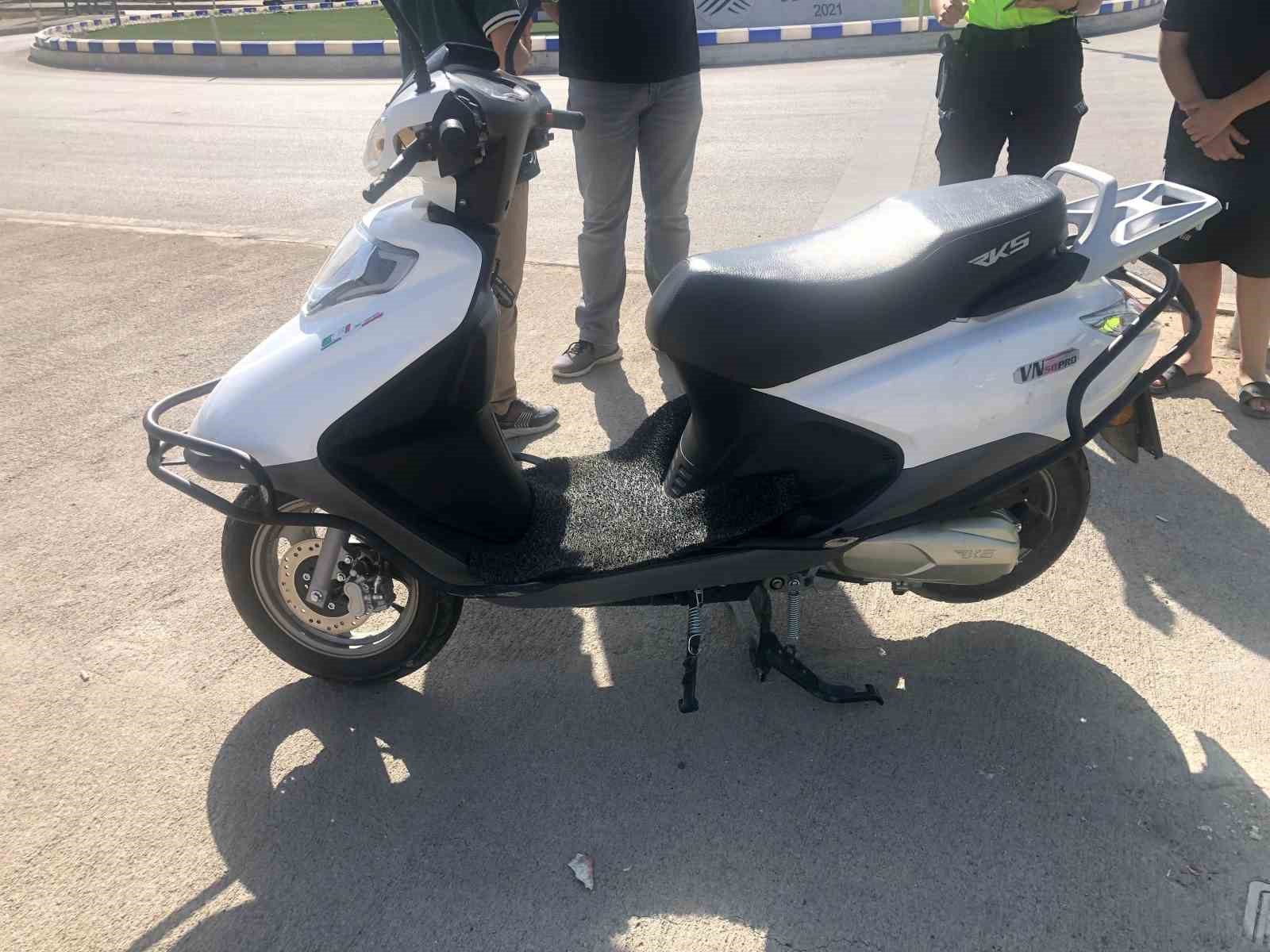 Devrilen motosikletin sürücüsü yaralandı