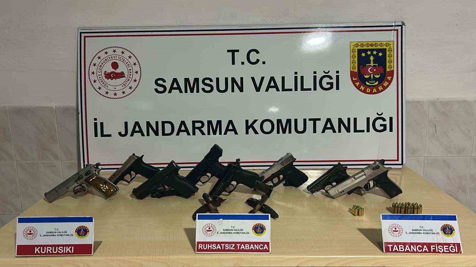 Düğünde silahla havaya ateş açan 6 kişi jandarma tarafından yakalandı