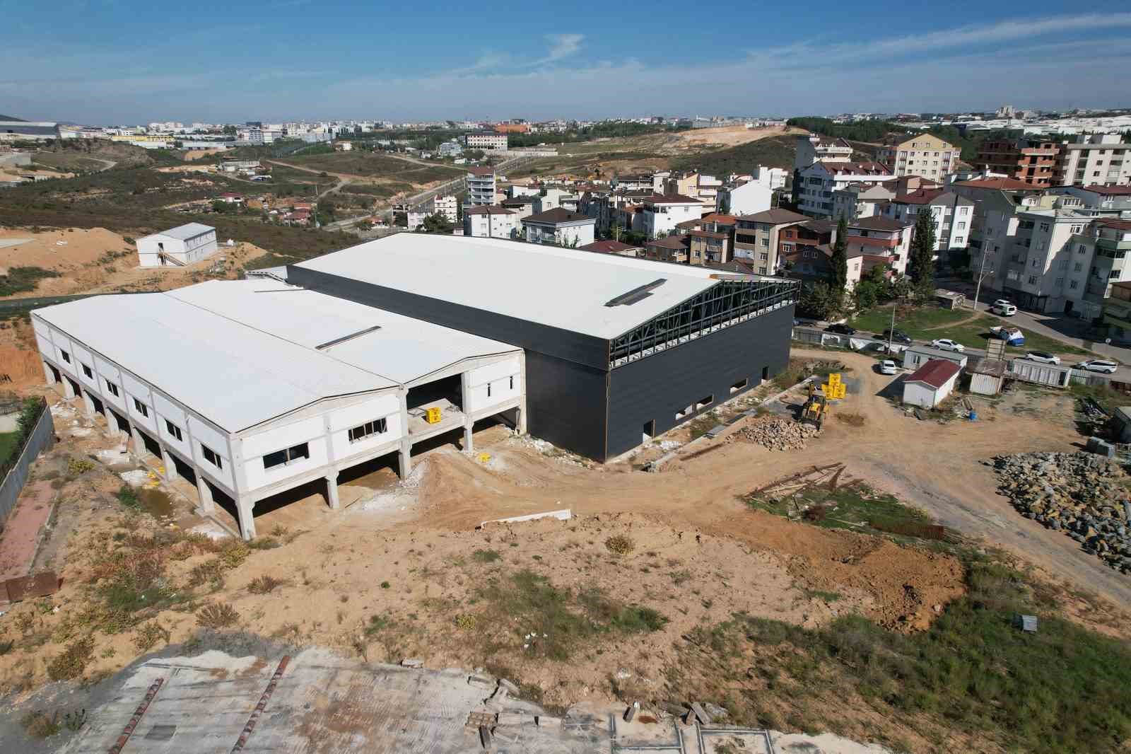 Akse Mezarlığı’nda bakım çalışması sürüyor