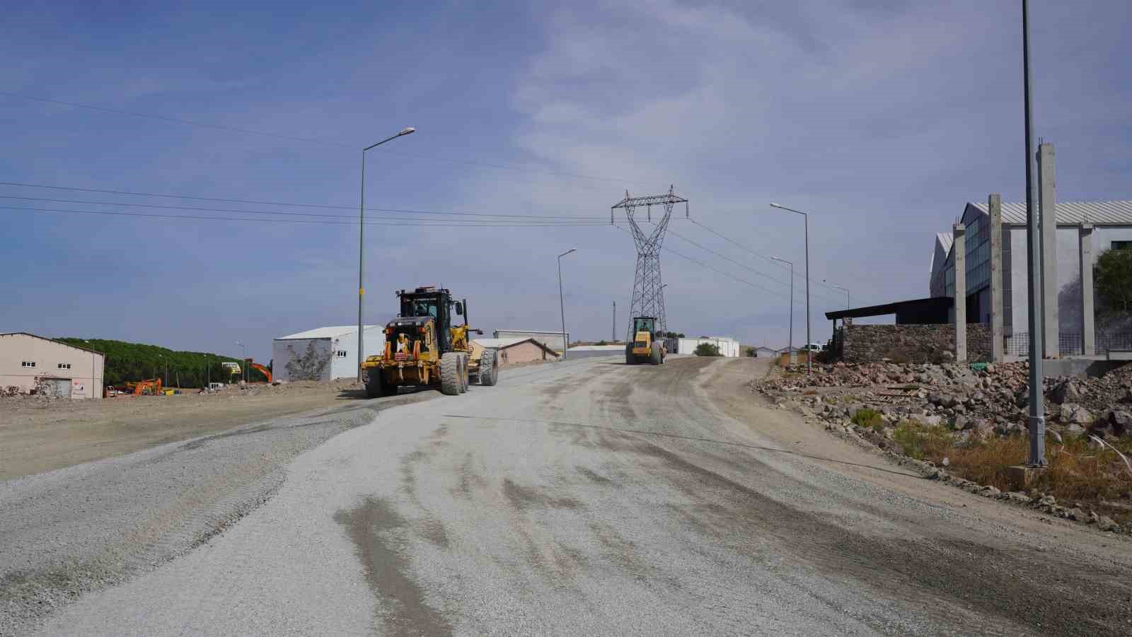 Atatepe&rsquo;nin 30 yıllık sorununu Başkan Akın &ccedil;&ouml;z&uuml;yor
