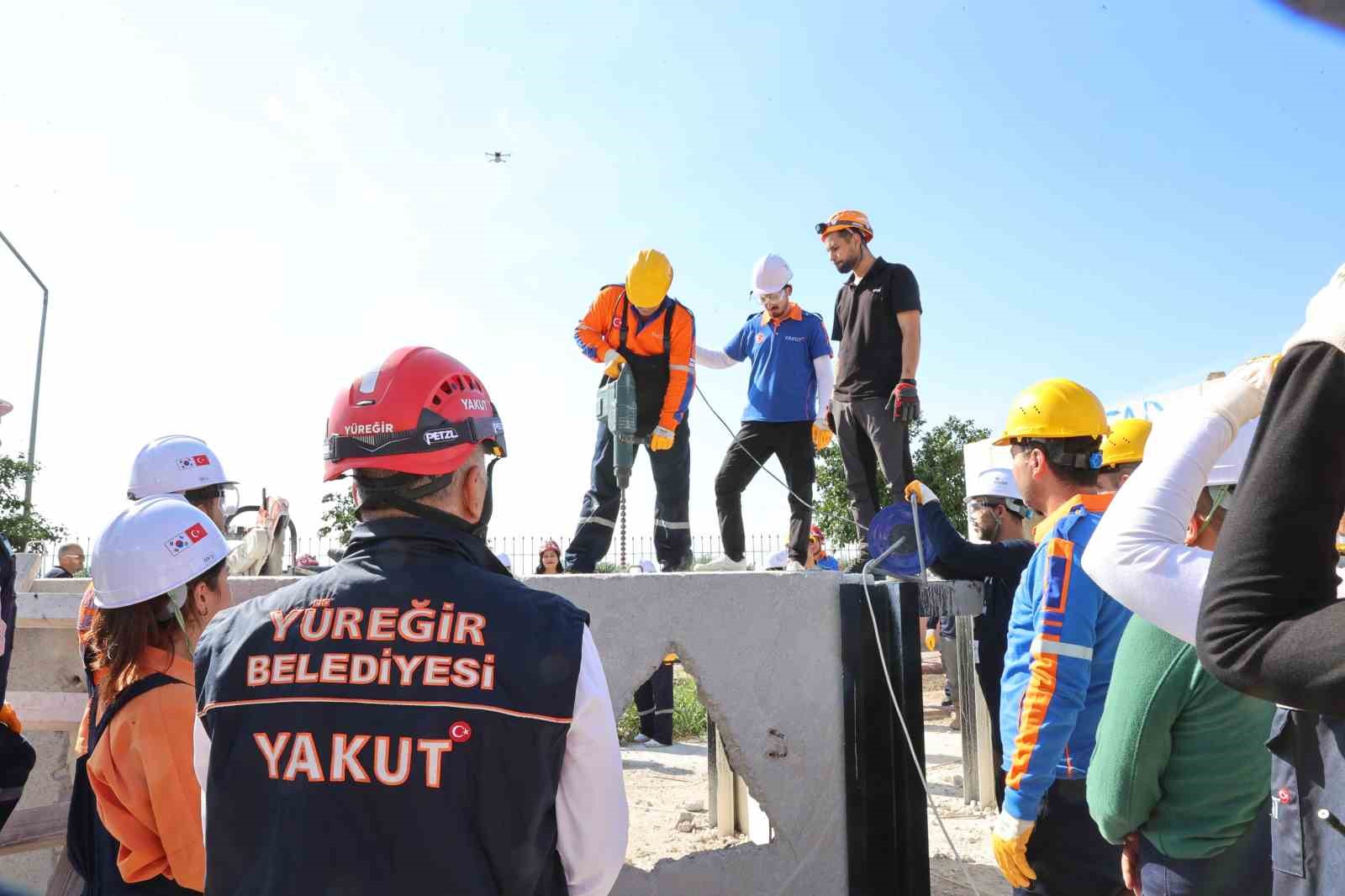 Yüreğir Belediyesi arama kurtarma ekibine AFAD’dan eğitim