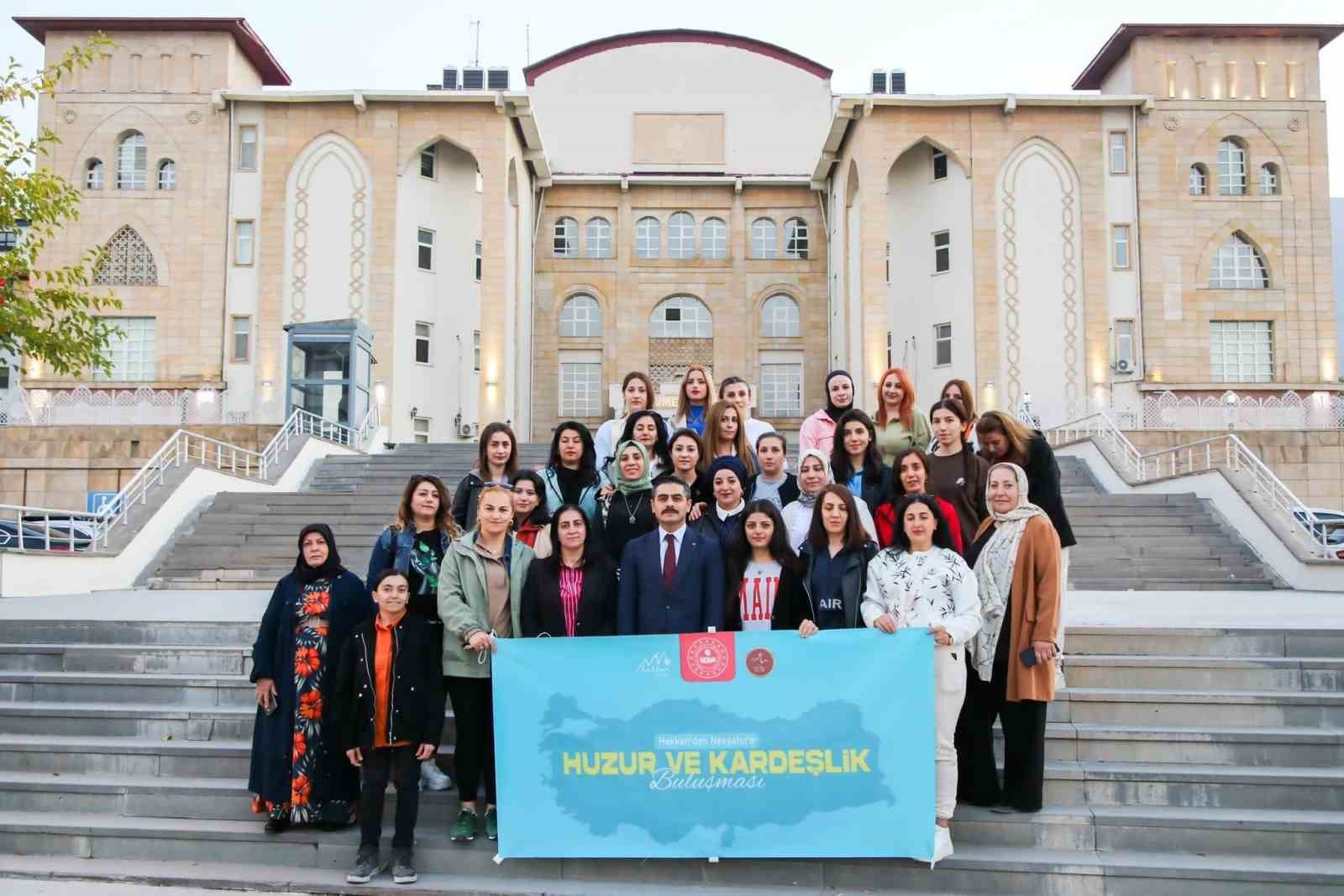 Hakkari’den Nevşehir’e  “Huzur ve Kardeşlik Buluşmaları” gezisi
