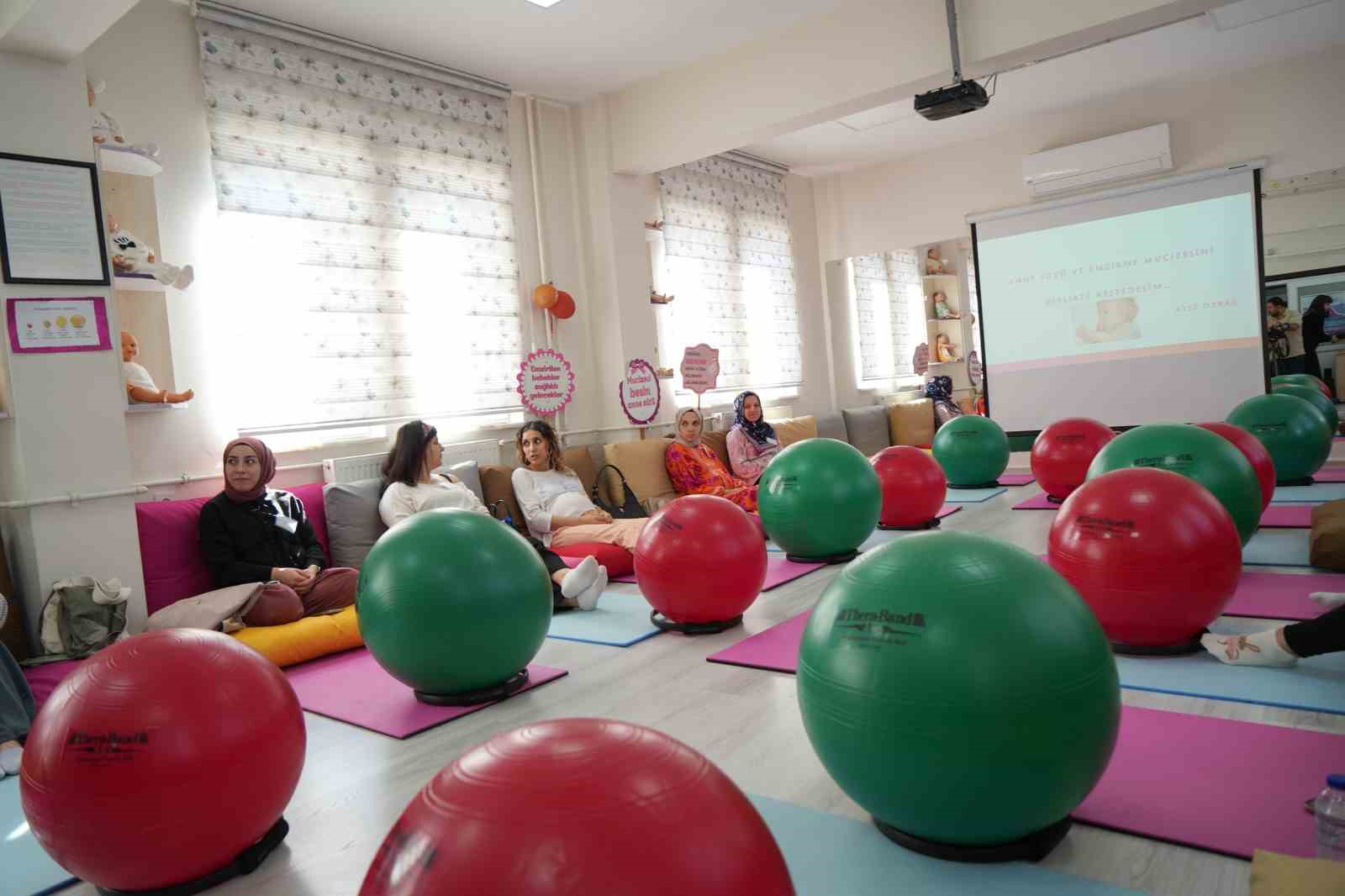 Anne adaylarına yol gösteren eğitim