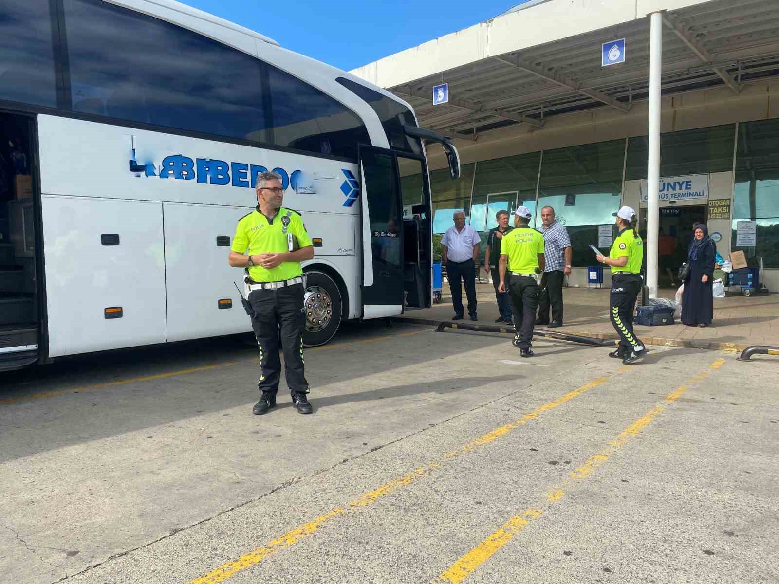 Ordu’da yolculara emniyet kemeri uygulaması yapıldı
