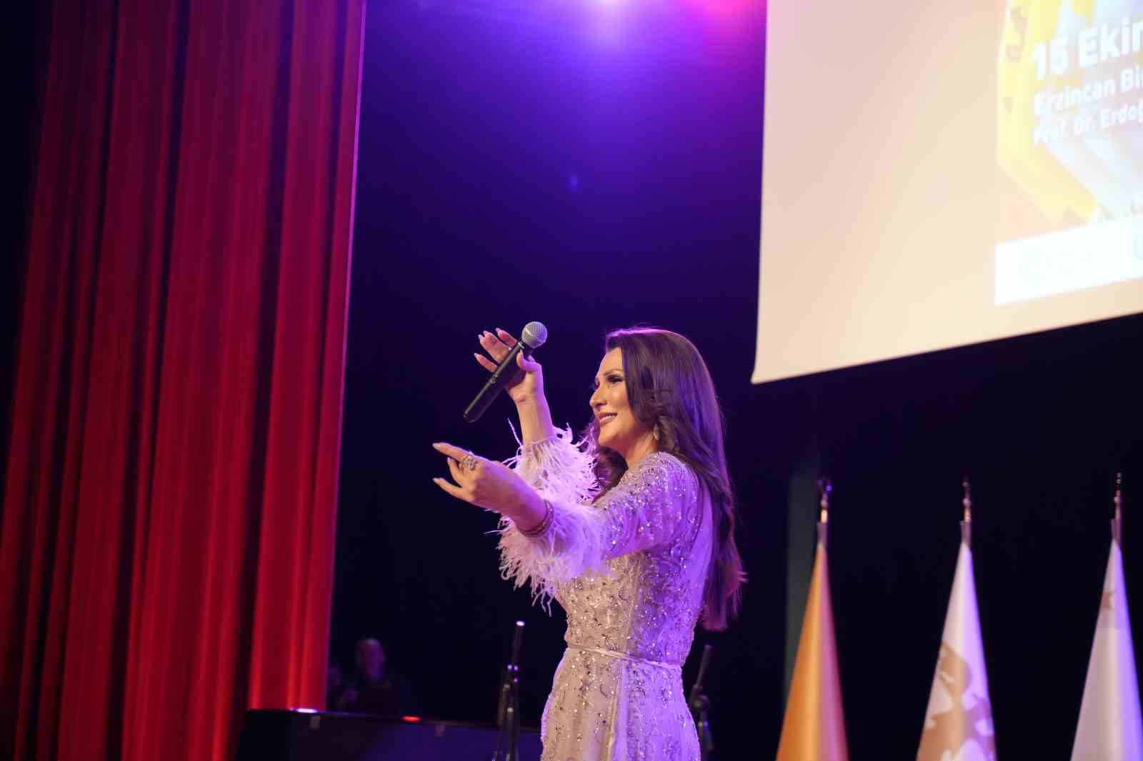 Azerbaycanlı sanat&ccedil;ı Mammadova&rsquo;dan unutulmaz konser
