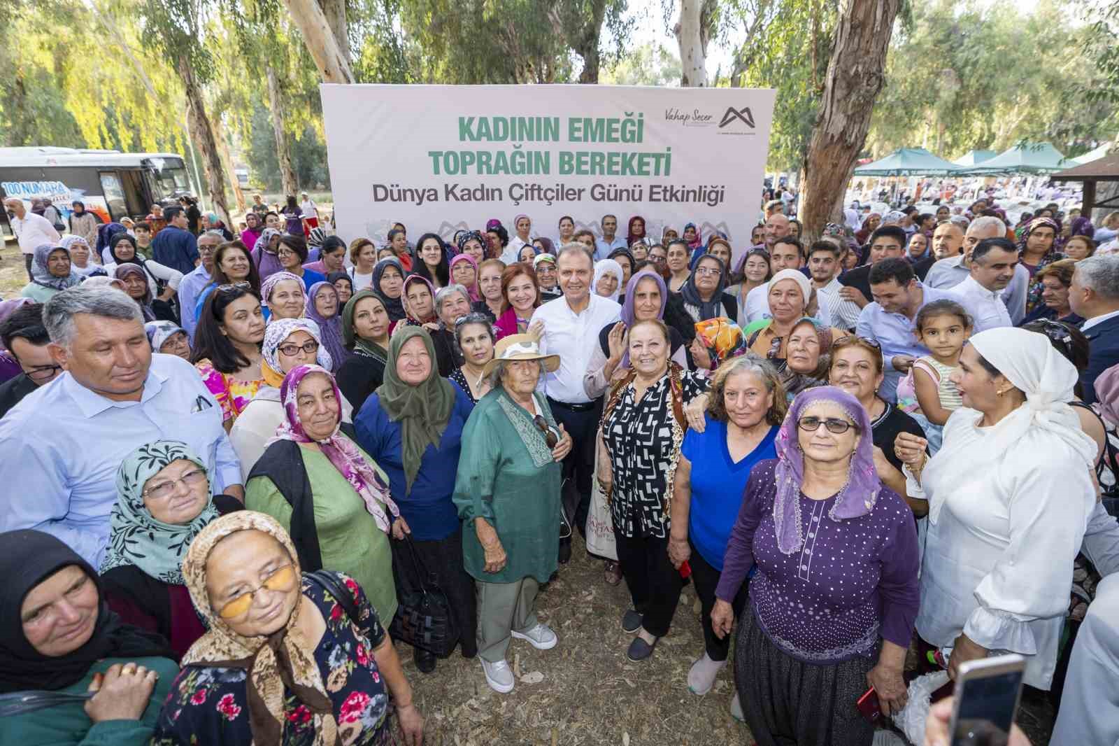 Seçer: &quot;Ülke kalkınacaksa başta kadınlarla kalkınacak&quot;