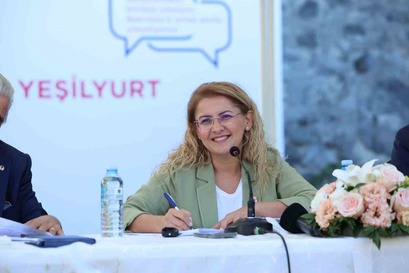 Bakırk&ouml;y&rsquo;de Mahalle Buluşmaları Yeşilk&ouml;y ve Yeşilyurt ile devam etti
