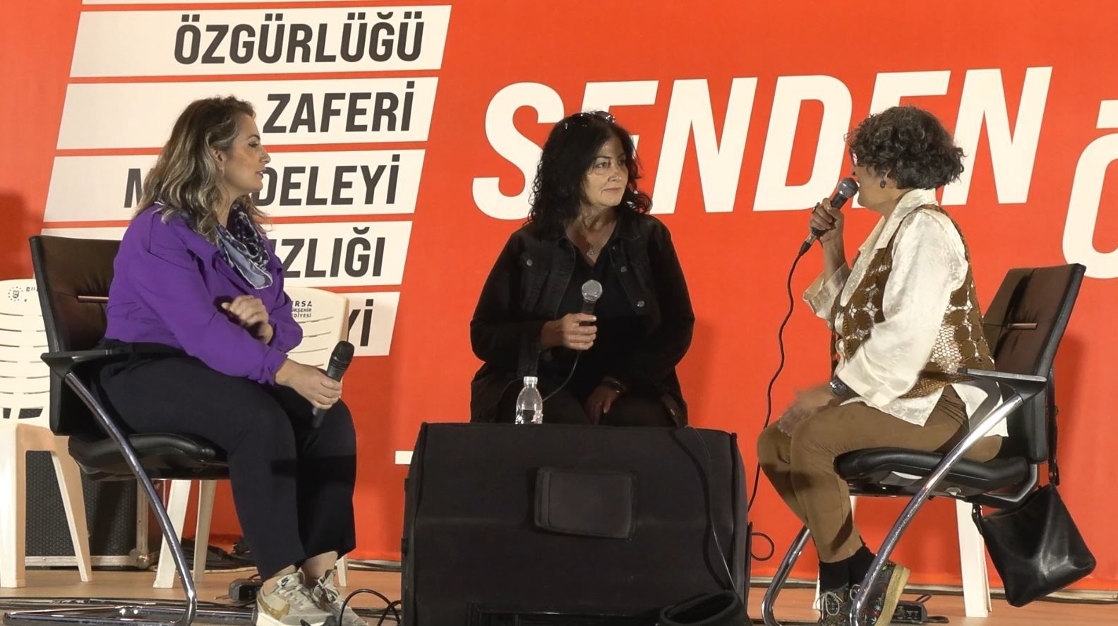 Cumhuriyet Tırı 29 Ekim coşkusunu Bursa’ya yayıyor