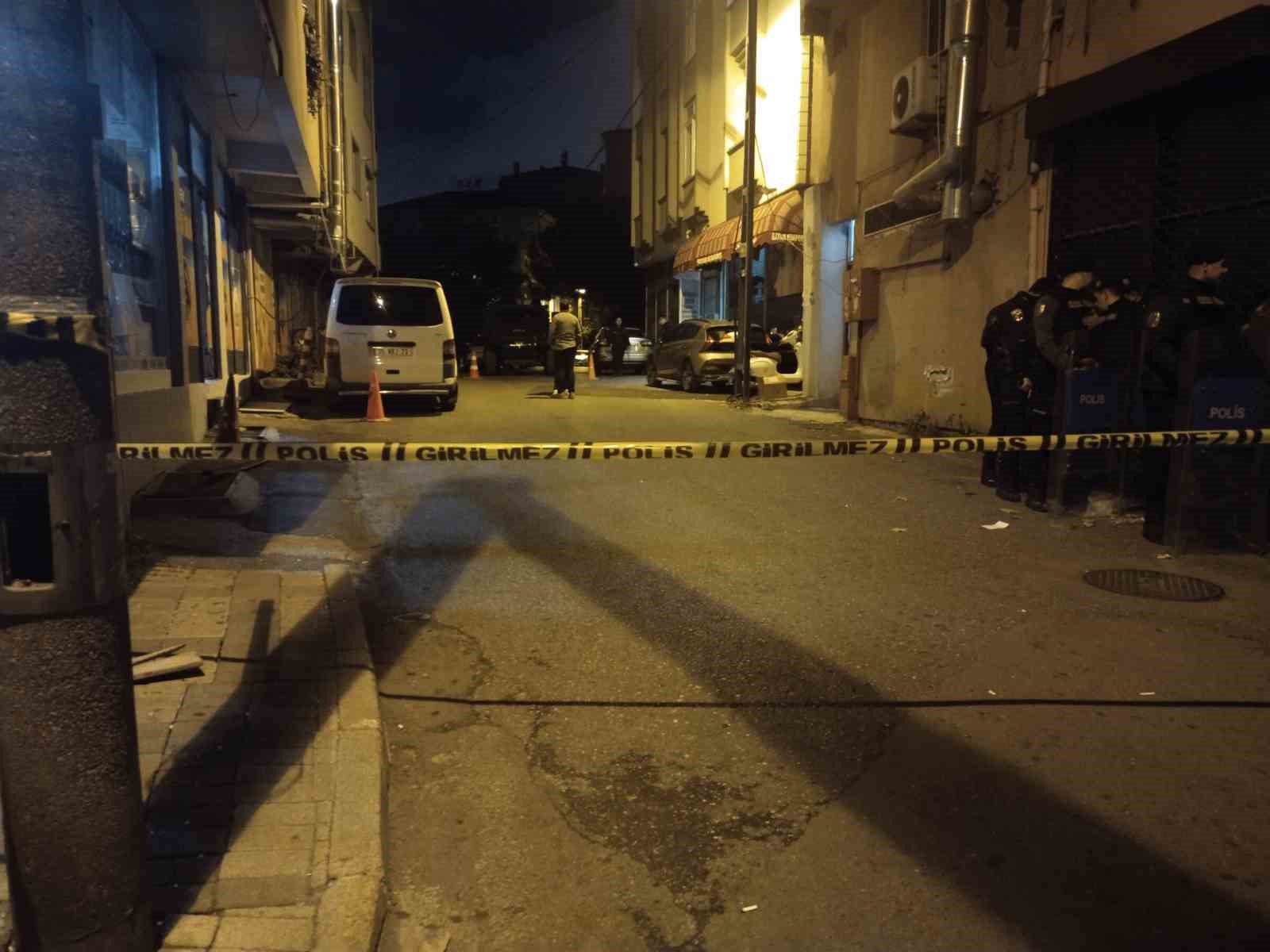 Ataşehir’de silahlı çatışma: 4 yaralı