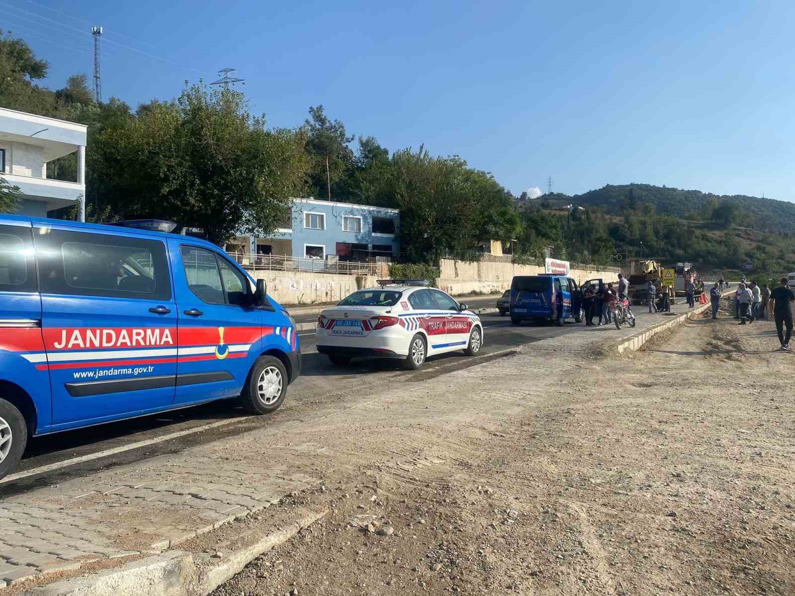 Osmaniye&rsquo;de vincin altında kalan iş&ccedil;i ağır yaralandı
