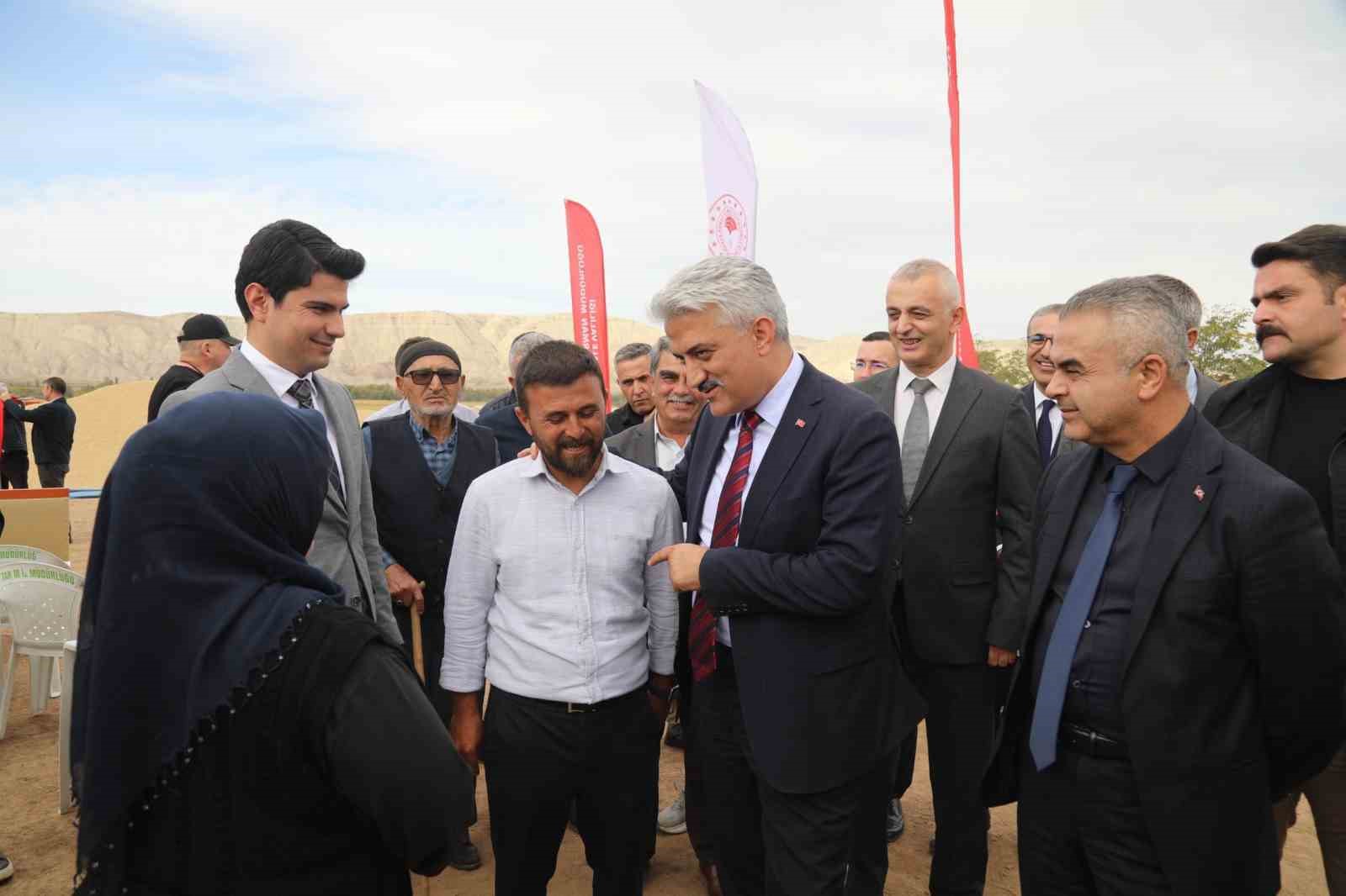 Kırıkkale&rsquo;de &ccedil;eltik hasadı başladı
