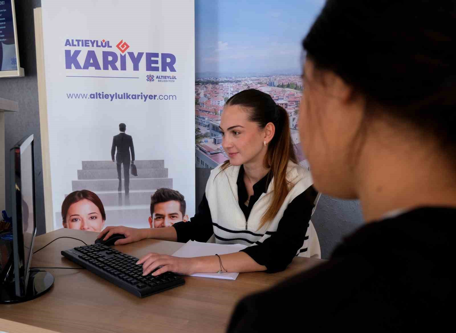 Başkan Şehirli&rsquo;den iş arayanlara istihdam hamlesi
