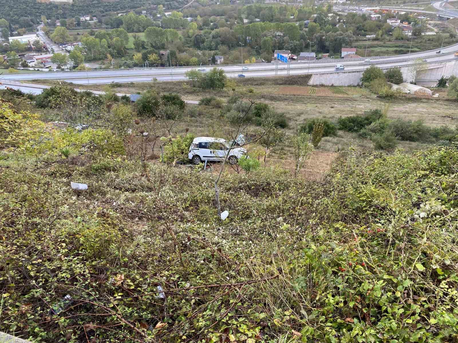 Araziye uçtu, yaralıların ıslanmaması için itfaiye çadır gerdi
