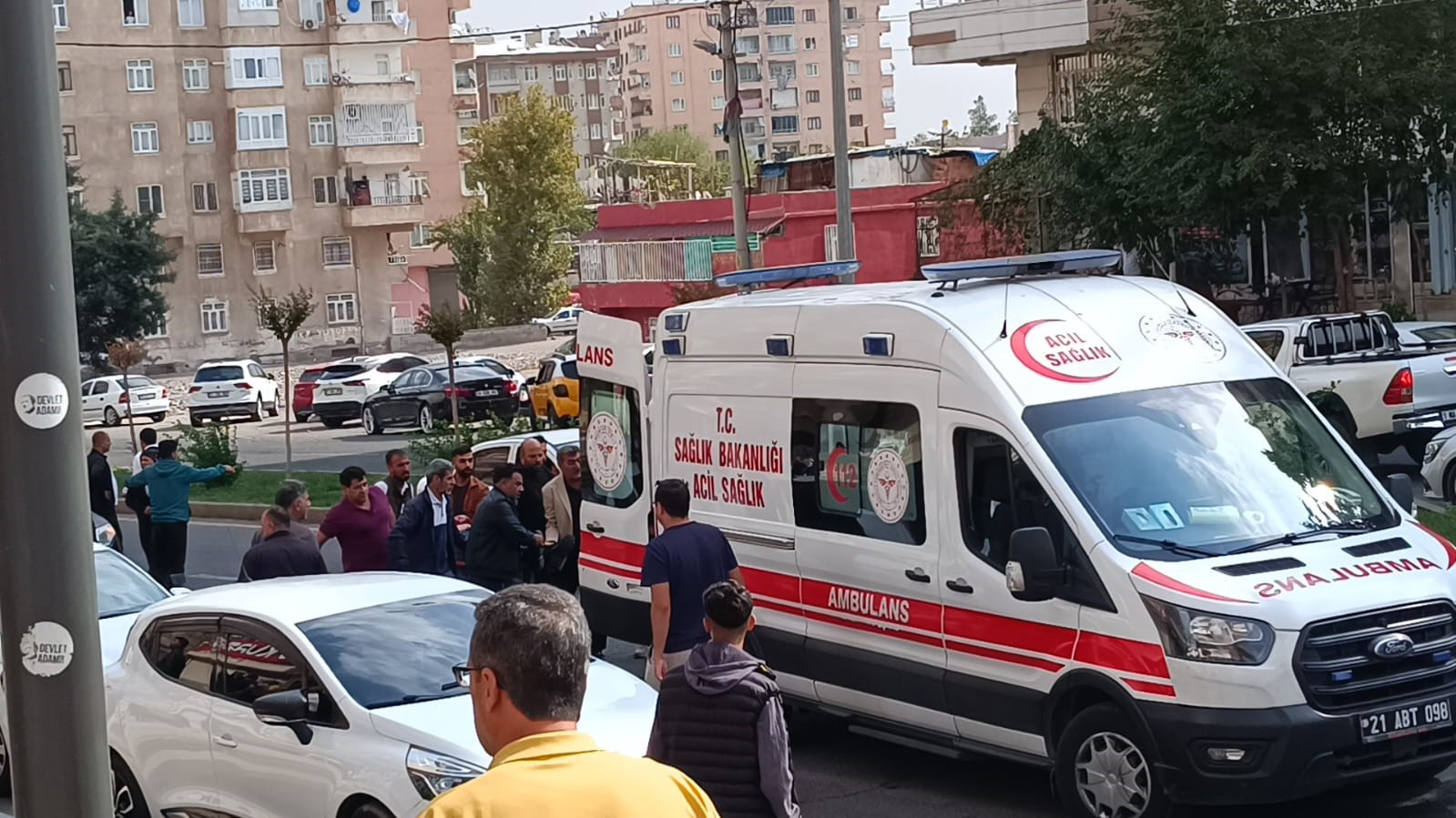 Diyarbakır’da sürücü kursunda bıçaklı kavga: 5 yaralı
