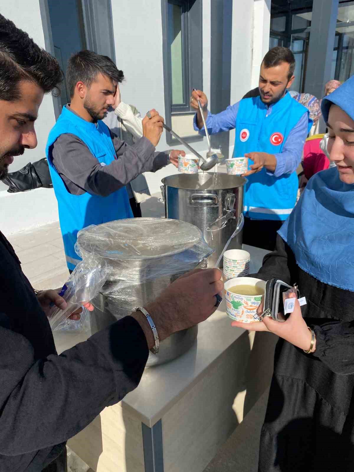 İlahiyat Fakültesi’nde tanıtım standı açıldı
