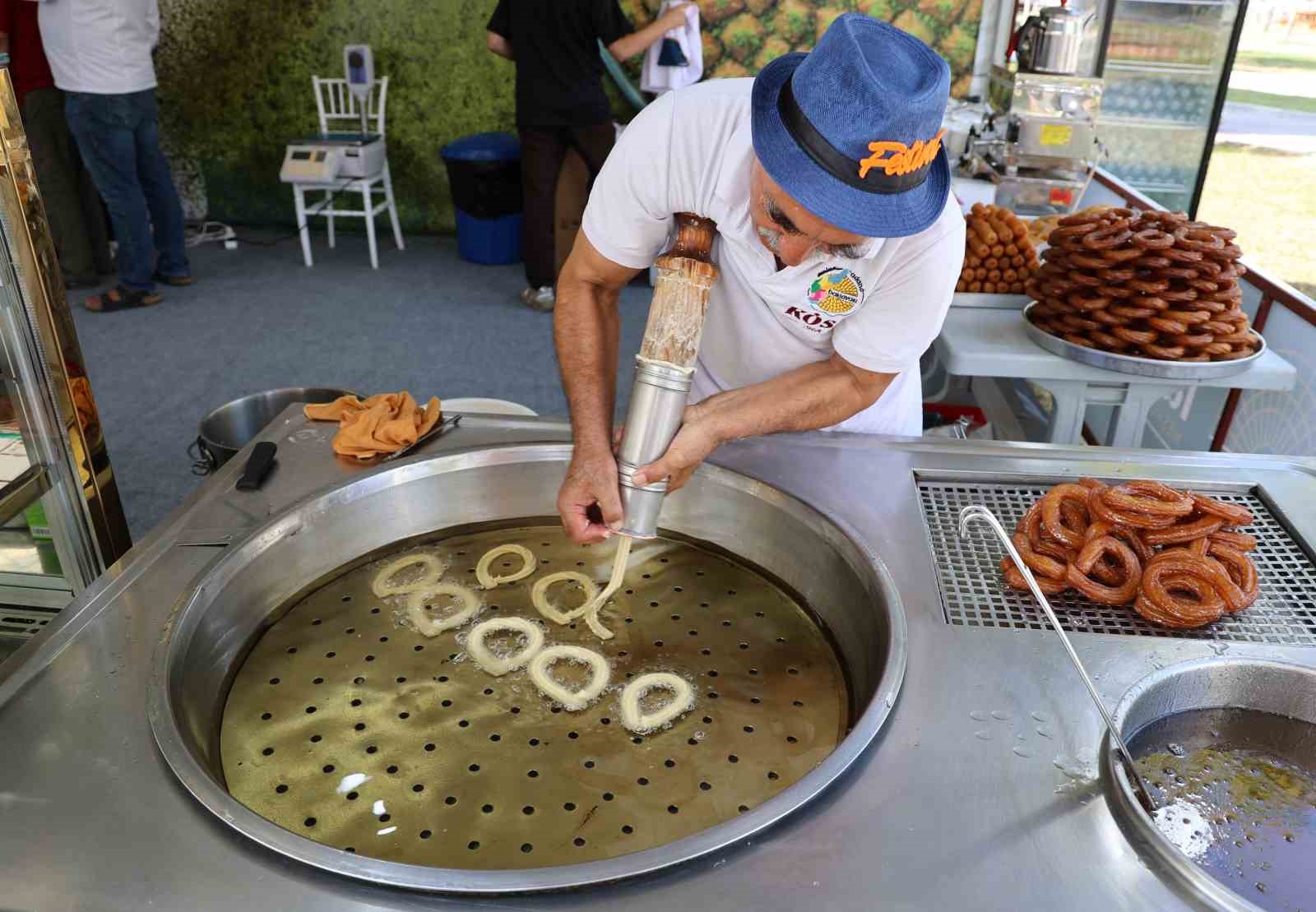 8. Uluslararası Adana Lezzet Festivali Merkez Park’ta başladı
