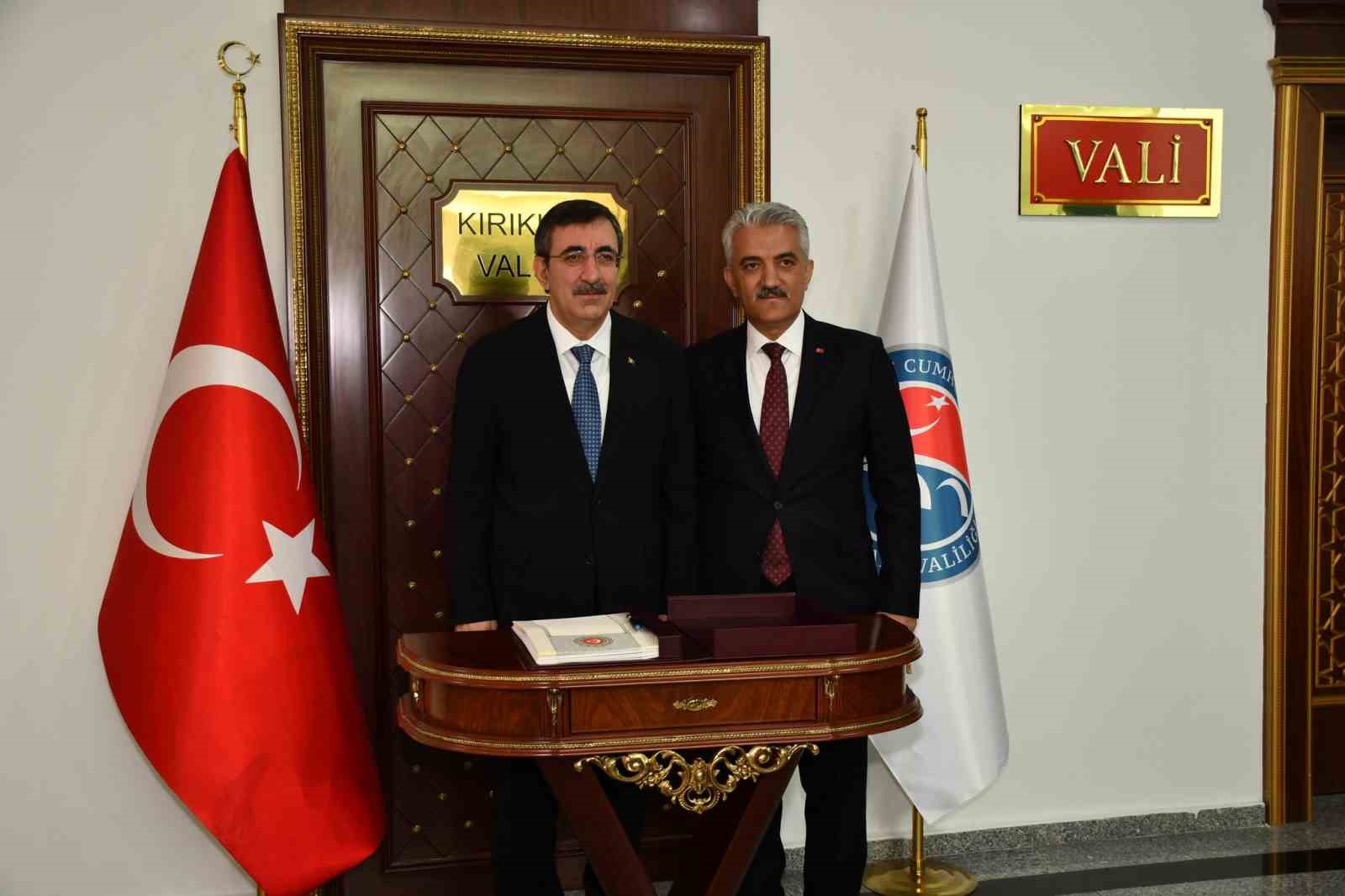 Cumhurbaşkanı Yardımcısı Yılmaz&rsquo;dan &rsquo;teknoloji&rsquo; vurgusu: "Bağımsız olmayan &uuml;lkeler g&uuml;&ccedil;l&uuml; olamaz"
