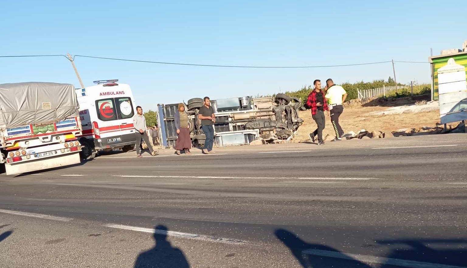 Şanlıurfa’da kamyonet otomobille çarpıştı: 6 yaralı