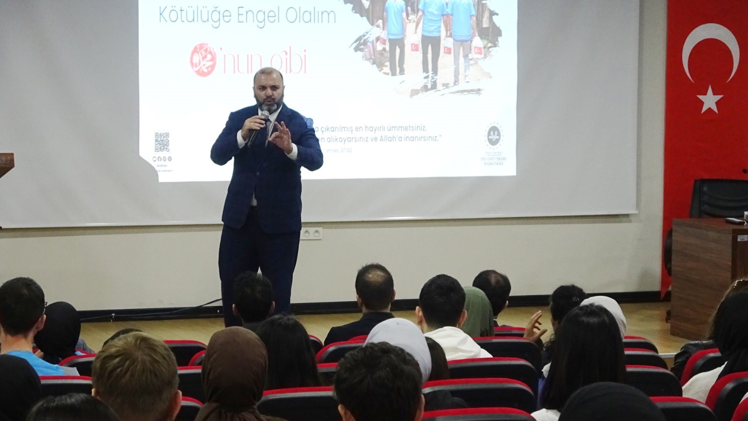 Tavşanlı’da &quot;Peygamberimiz ve Karakter İnşası“ konulu konferans