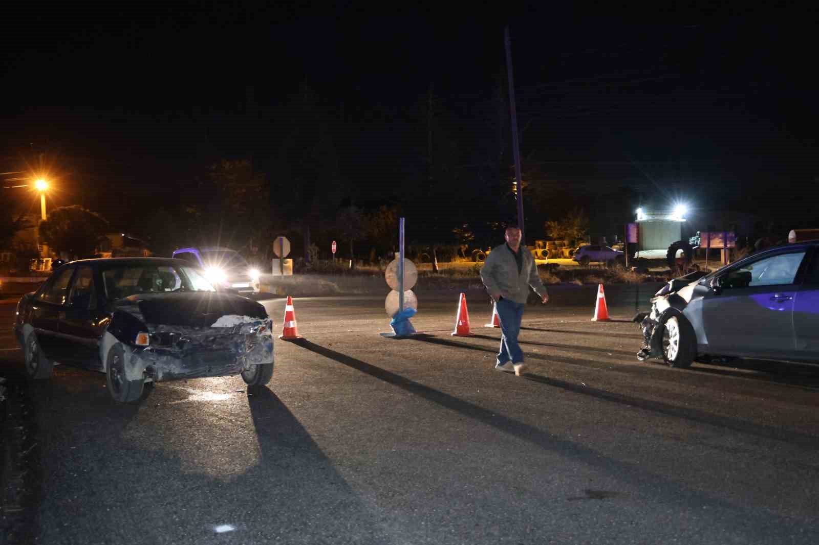 Nevşehir’de zincirleme trafik kazası: 5’i turist 7 yaralı