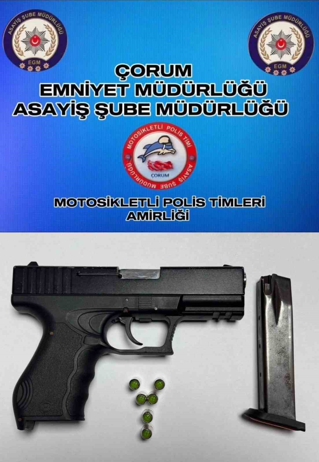 &Ccedil;orum&rsquo;da polis ekiplerinin şok uygulamaları s&uuml;r&uuml;yor
