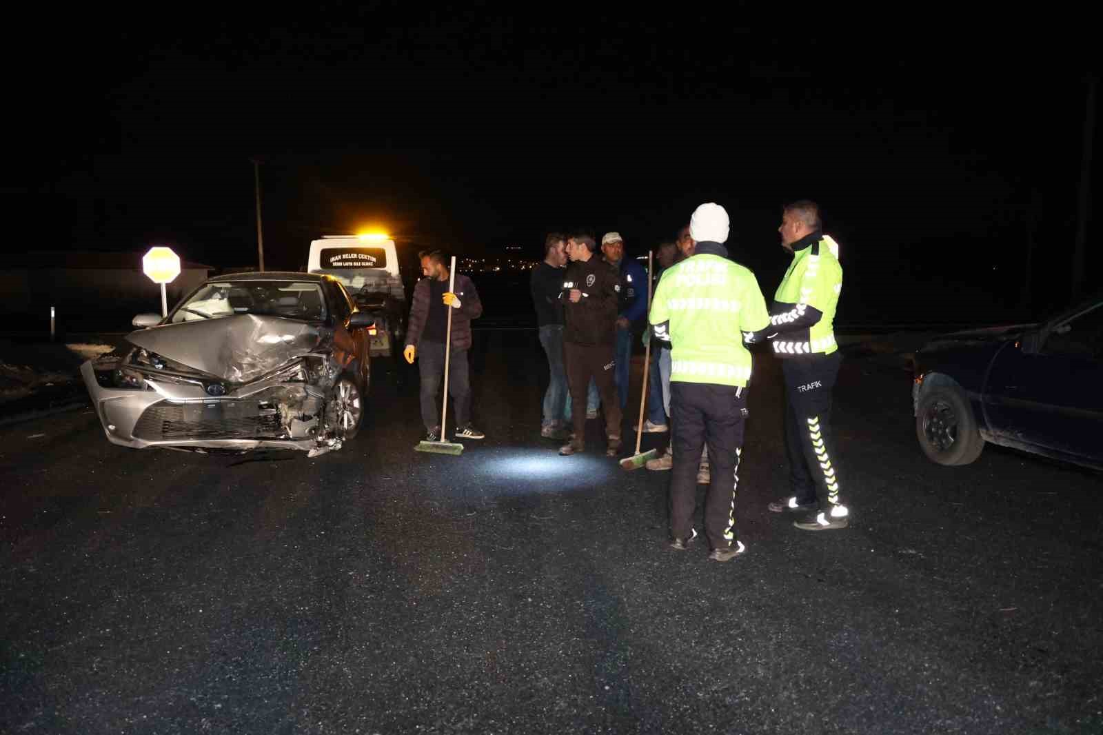 Nevşehir’de zincirleme trafik kazası: 5’i turist 7 yaralı
