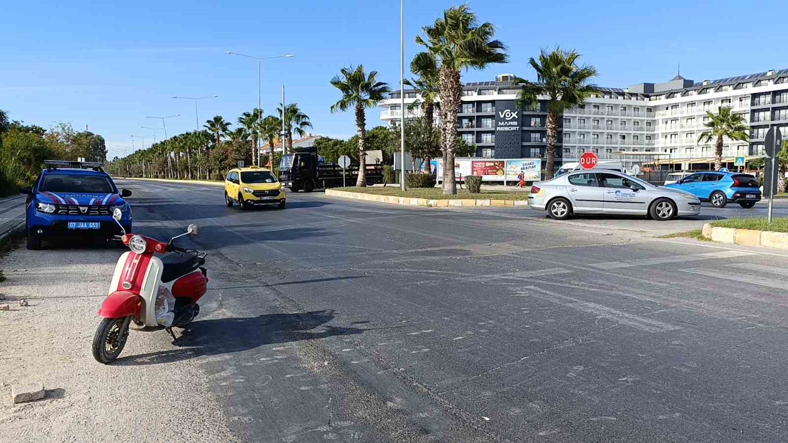 Antalya’da 2 motosiklet çarpıştı: 1 yaralı
