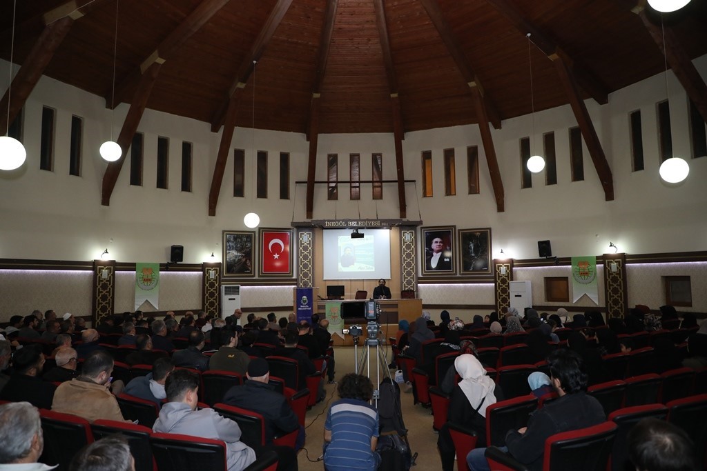 Aile okulu eğitimleri Abdülaziz Kıranşal semineriyle başladı
