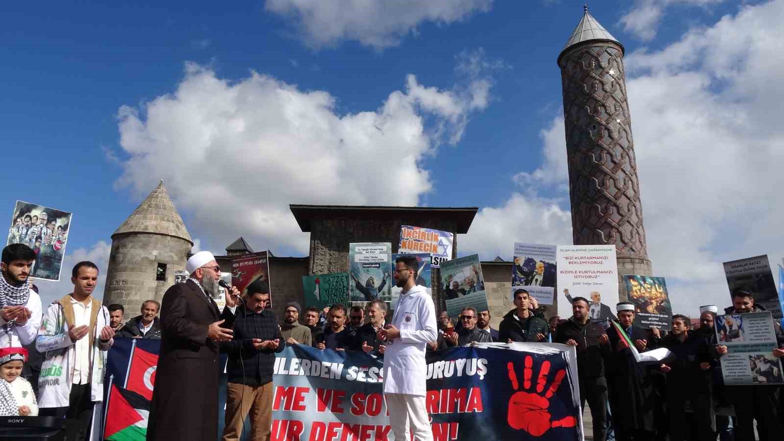 Erzurum’da Yahya Sinvar için gıyabi cenaze namazı kılındı