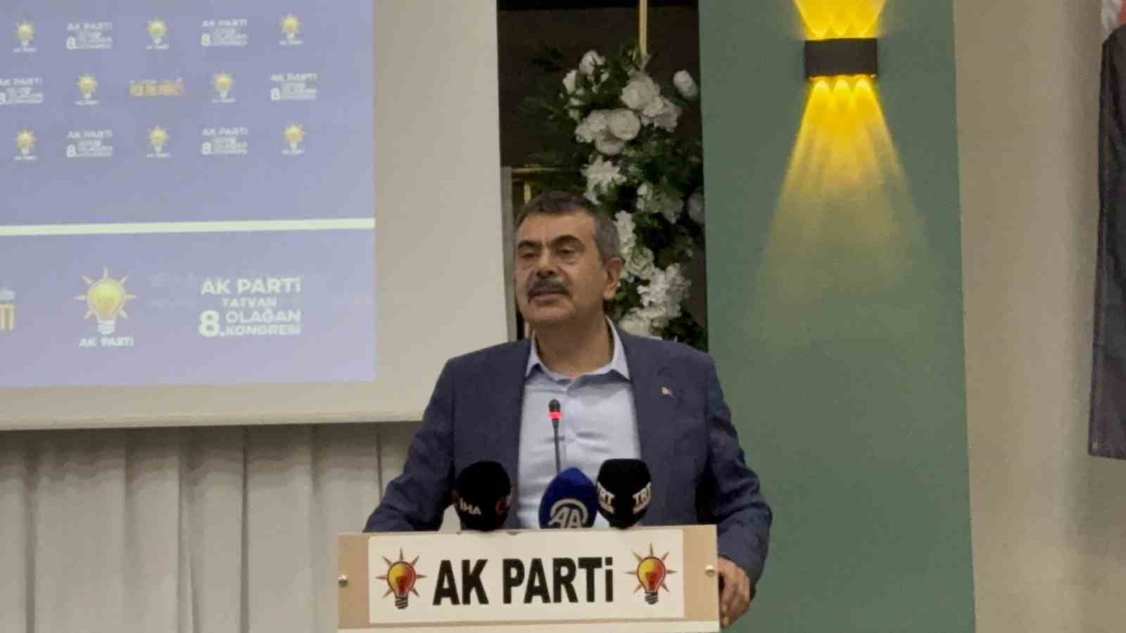 Milli Eğitim Bakanı Tekin, Tatvan’da konuştu: &quot;Türkiye artık demokratik olgunluk düzeyi, çağdaş demokrasiler düzeyine gelmiş bir ülke&quot;