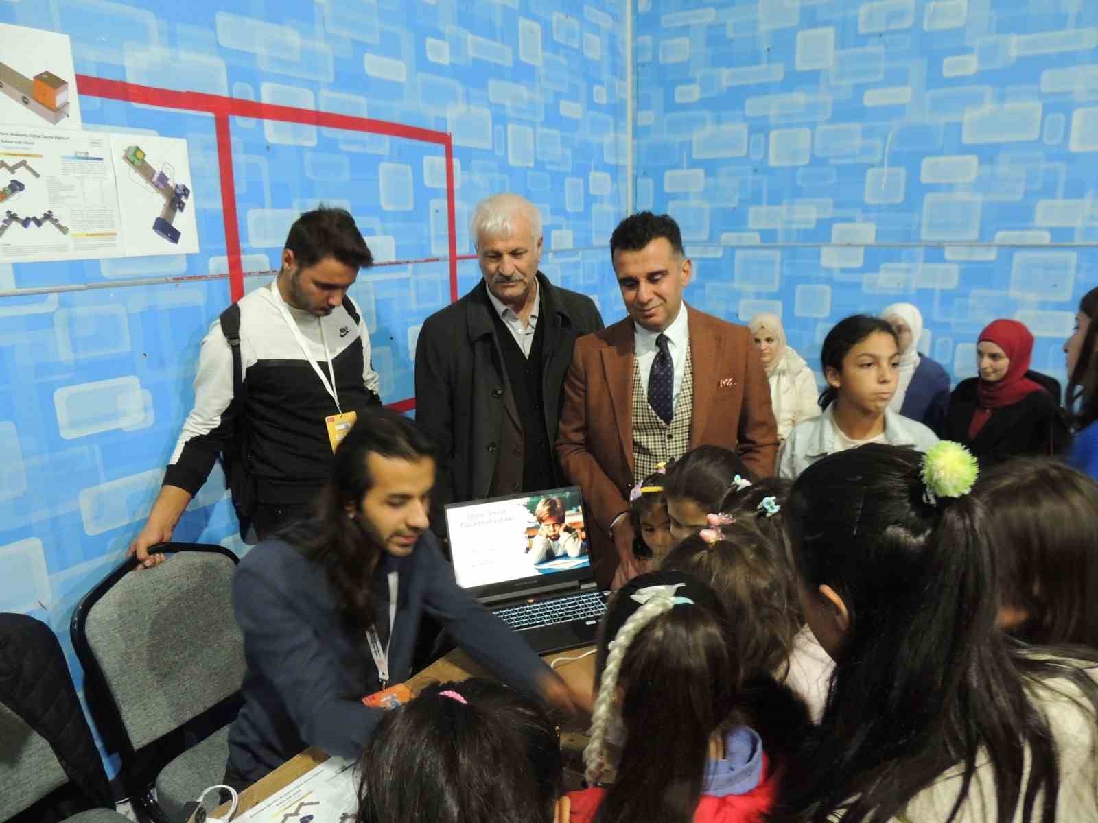 Devlet korumasındaki &ccedil;ocuklar teknoloji ş&ouml;lenine konuk oldu
