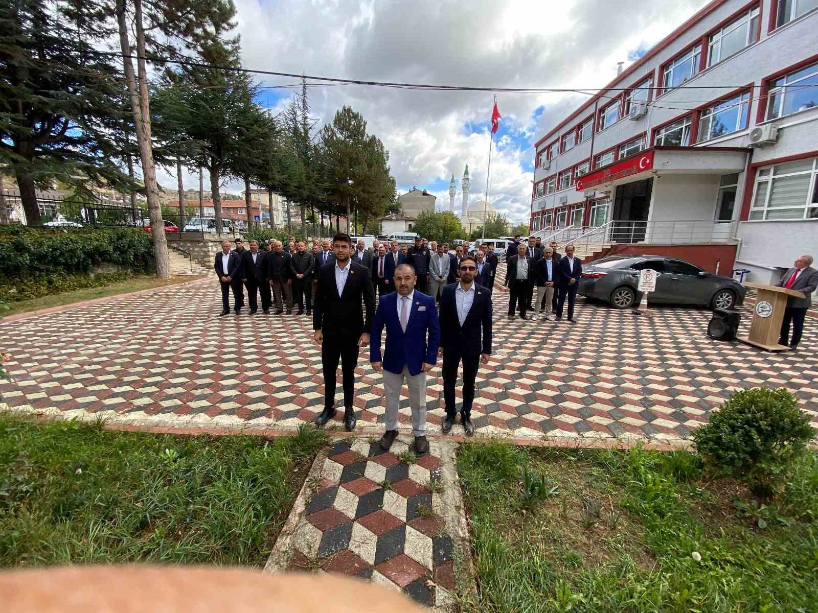 G&ouml;lpazarı&rsquo;nda muhtarla bir araya geldi
