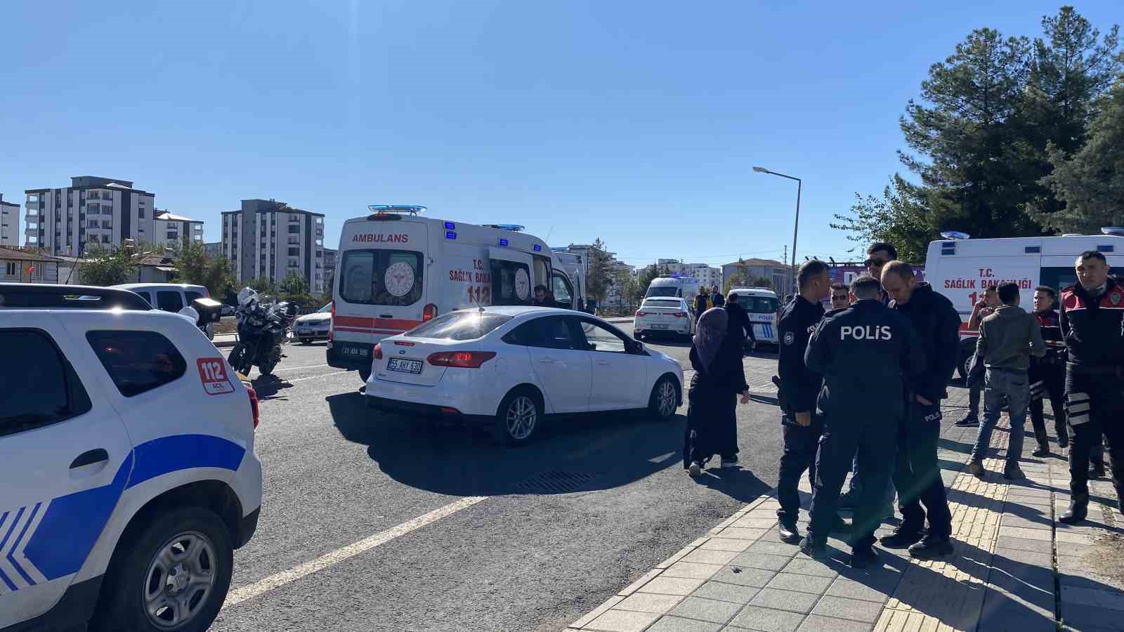 Diyarbakır’da tapusuz tarla yüzünde silahlı kavga: 4 yaralı