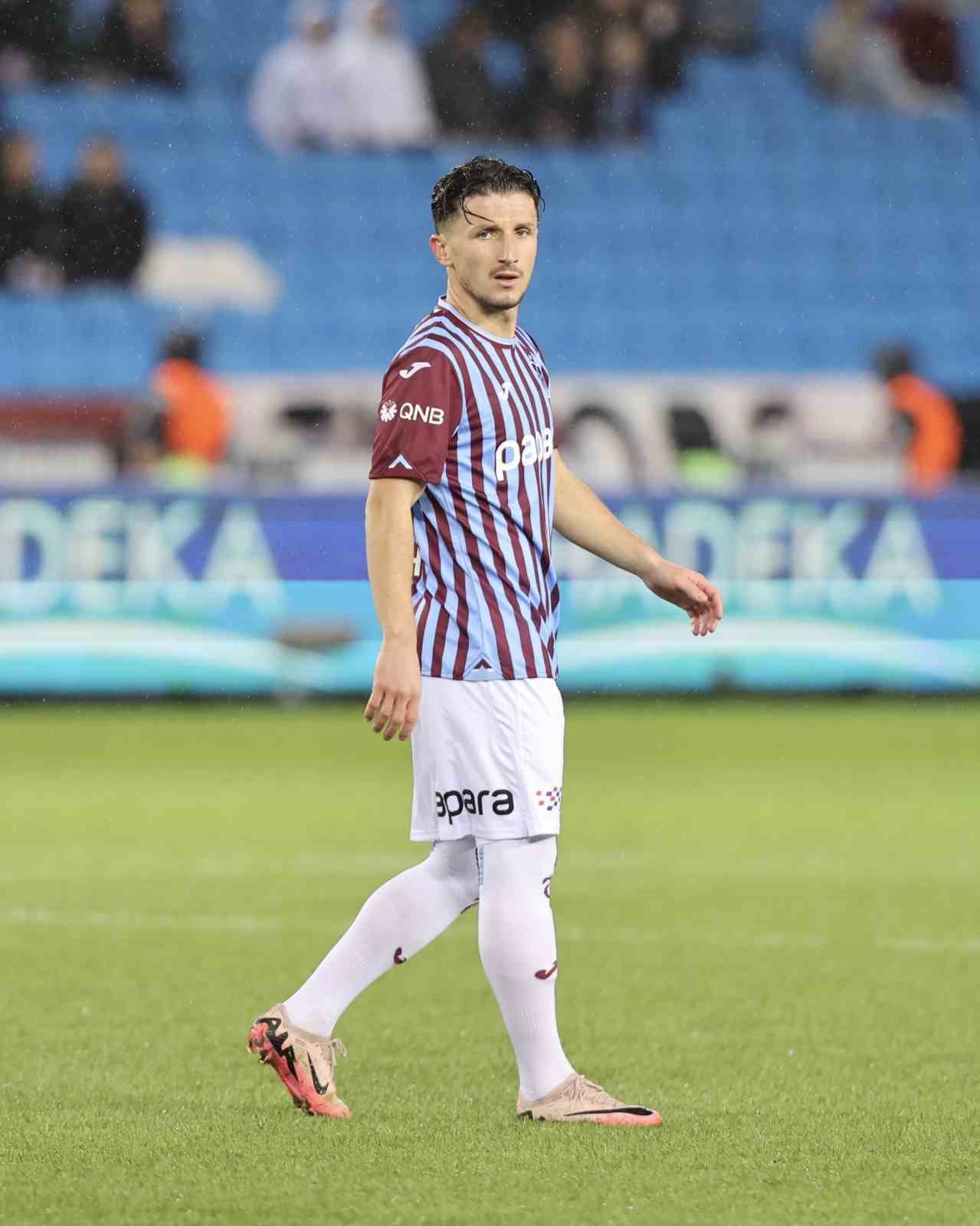 Trendyol Süper Lig: Trabzonspor: 1 - RAMS Başakşehir: 0 (Maç sonucu)
