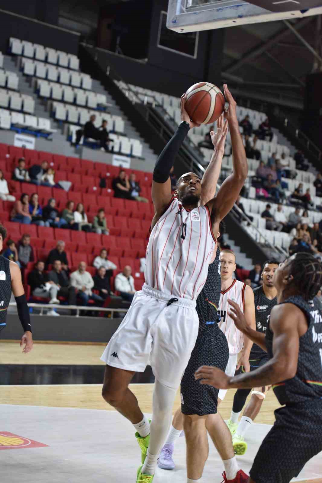 Türkiye Sigorta Basketbol Süper Ligi: Manisa Basket: 67 - Aliağa Petkim: 74
