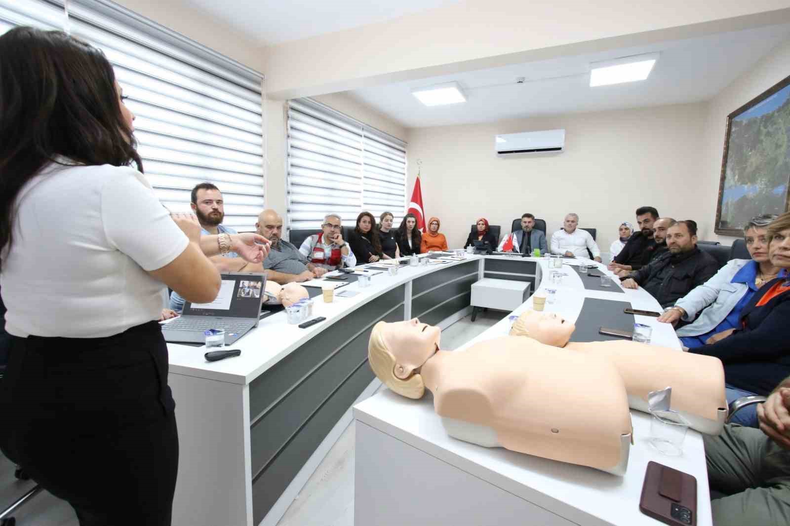 Afet İşleri personeline ilk yardım eğitimi
