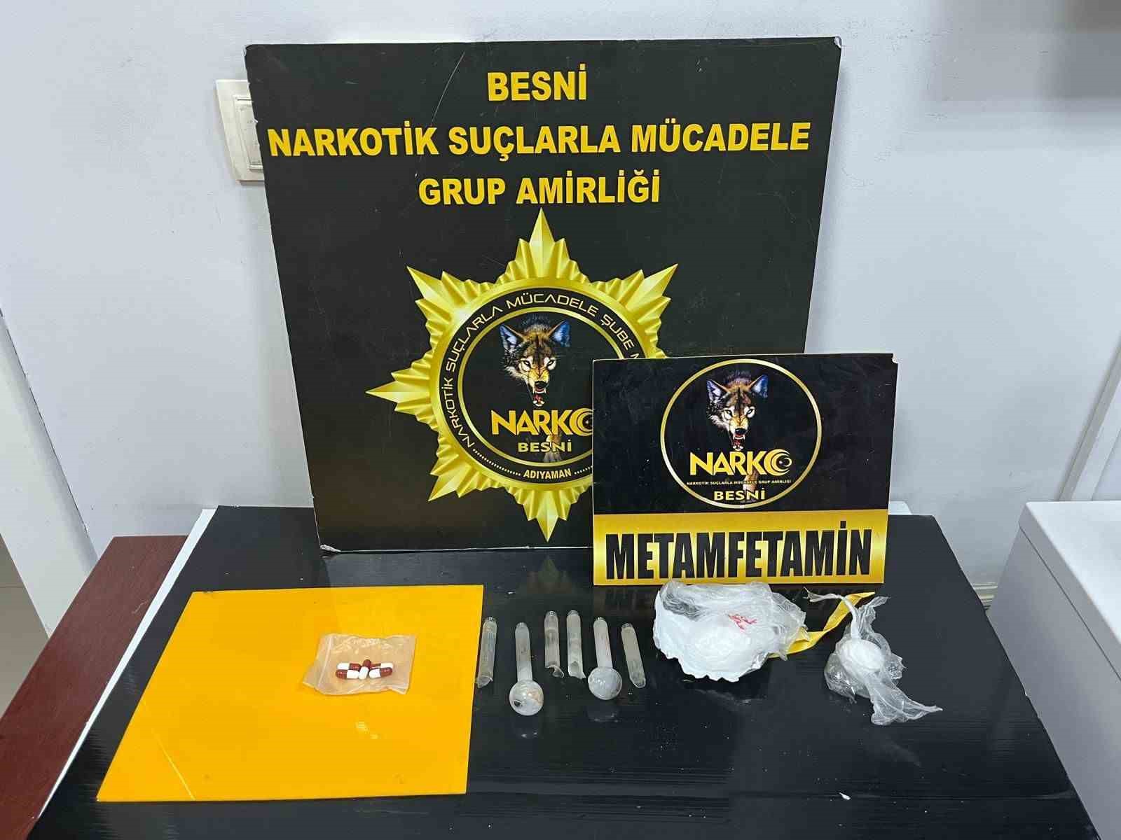 Ses sistemine gizlenmiş uyuşturucu ele ge&ccedil;irildi
